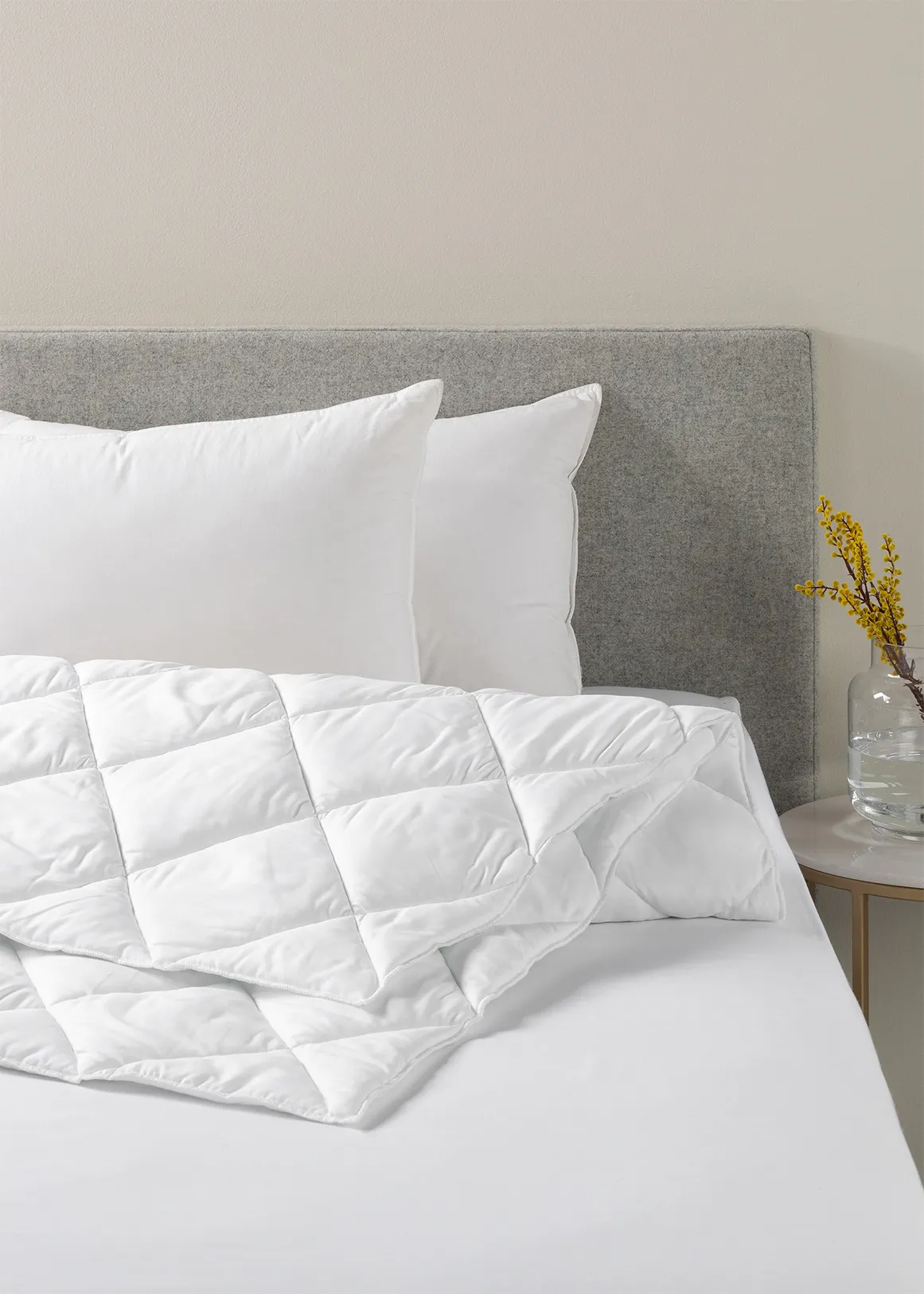 5 Tog Antimicrobial Repuffable Duvet Inner - WHITE