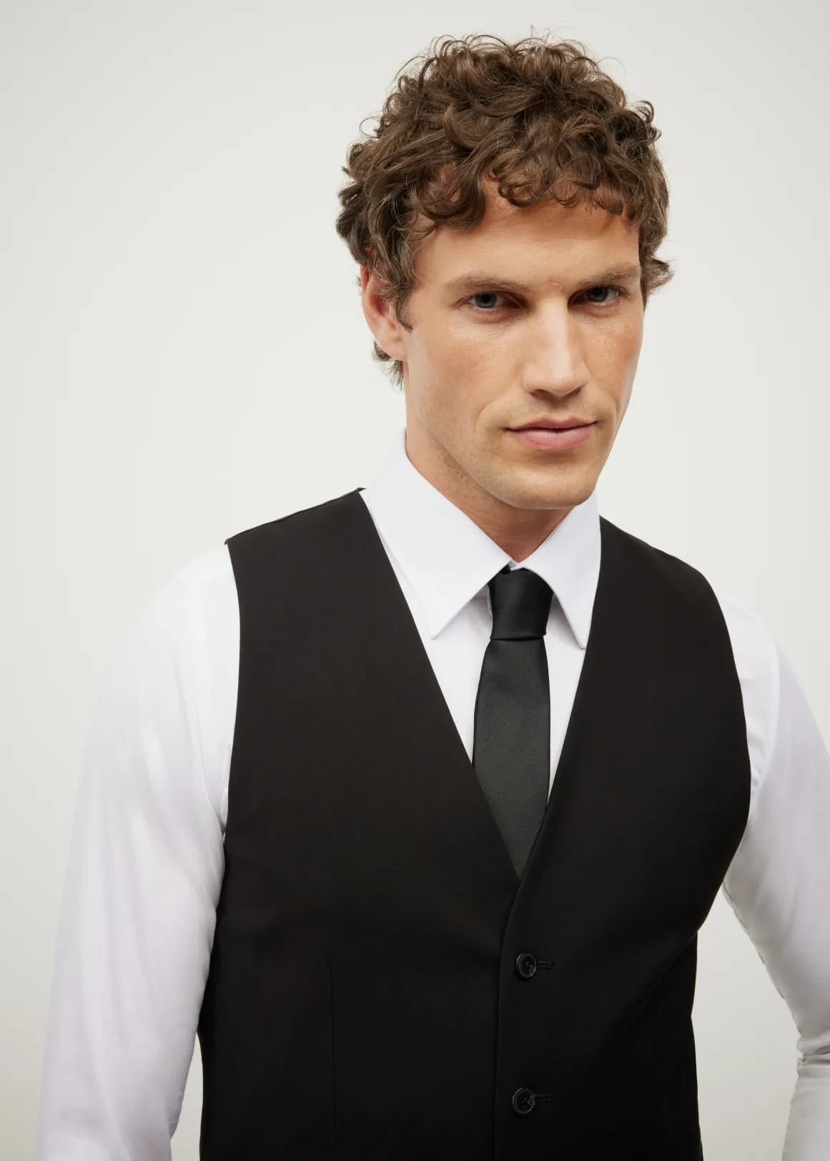 Arlo Tailored Vest - BLACK