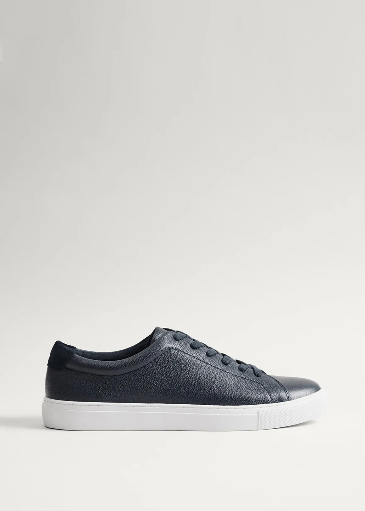 Brett Sneaker - NAVY