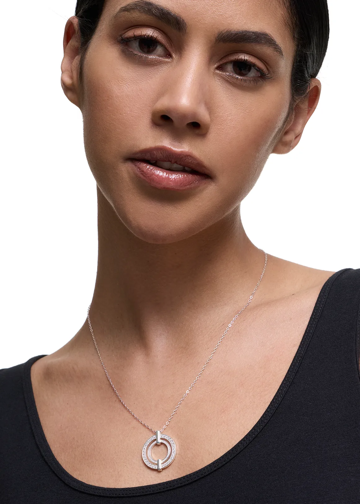 Circle Encrusted Pendant Necklace - SILVER