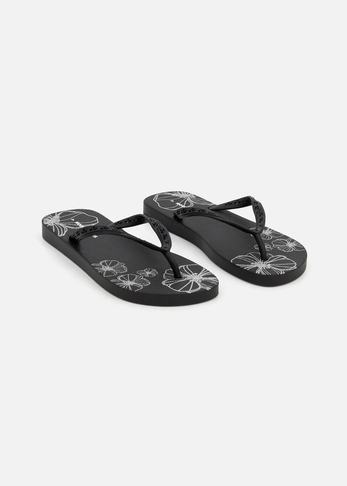 Flower Cut-out Strap Flip Flops - BLACK
