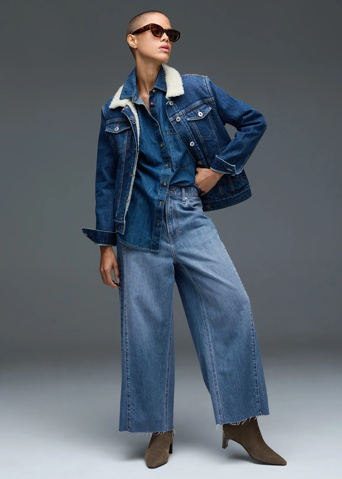 High Rise Barrel Jeans - MEDIUM BLUE