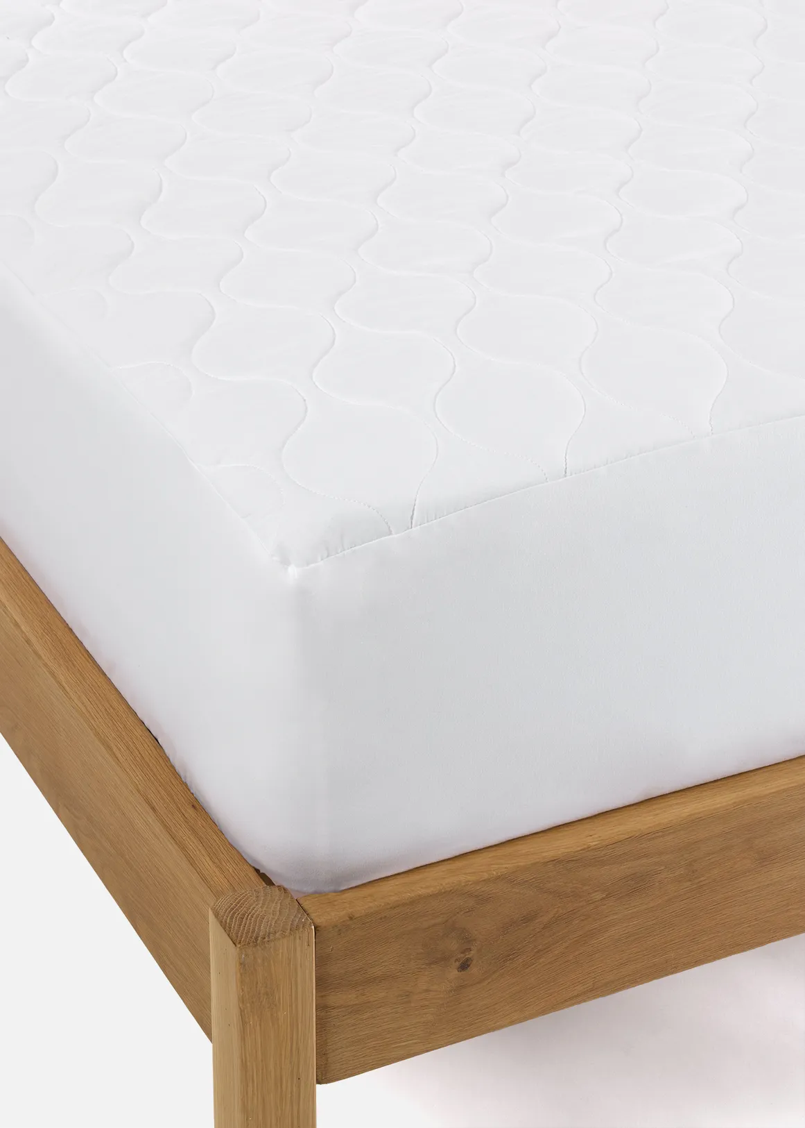 Hypoallergenic Extra Length Extra Depth Quilted Mattress Protector - X WHITE