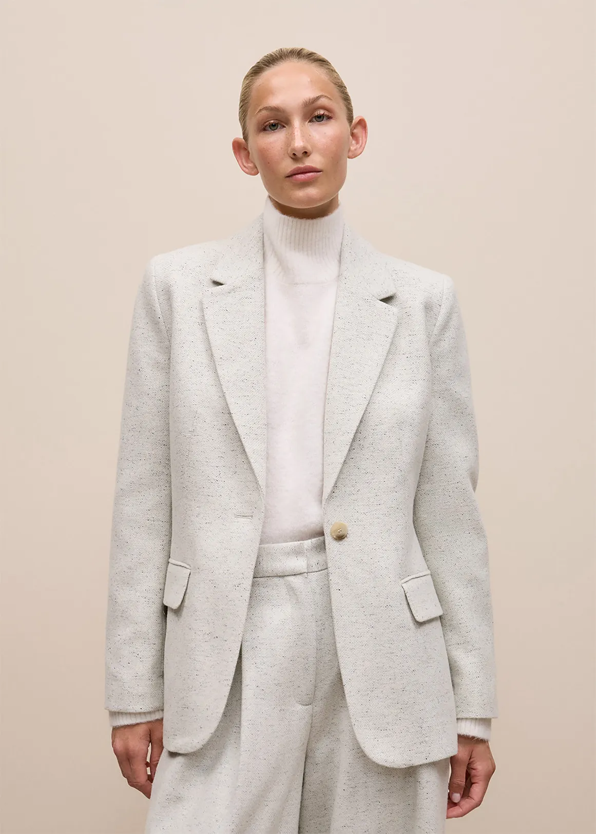 Italian Wool Blend Single Breasted Blazer - LIGHT GREY MARLE