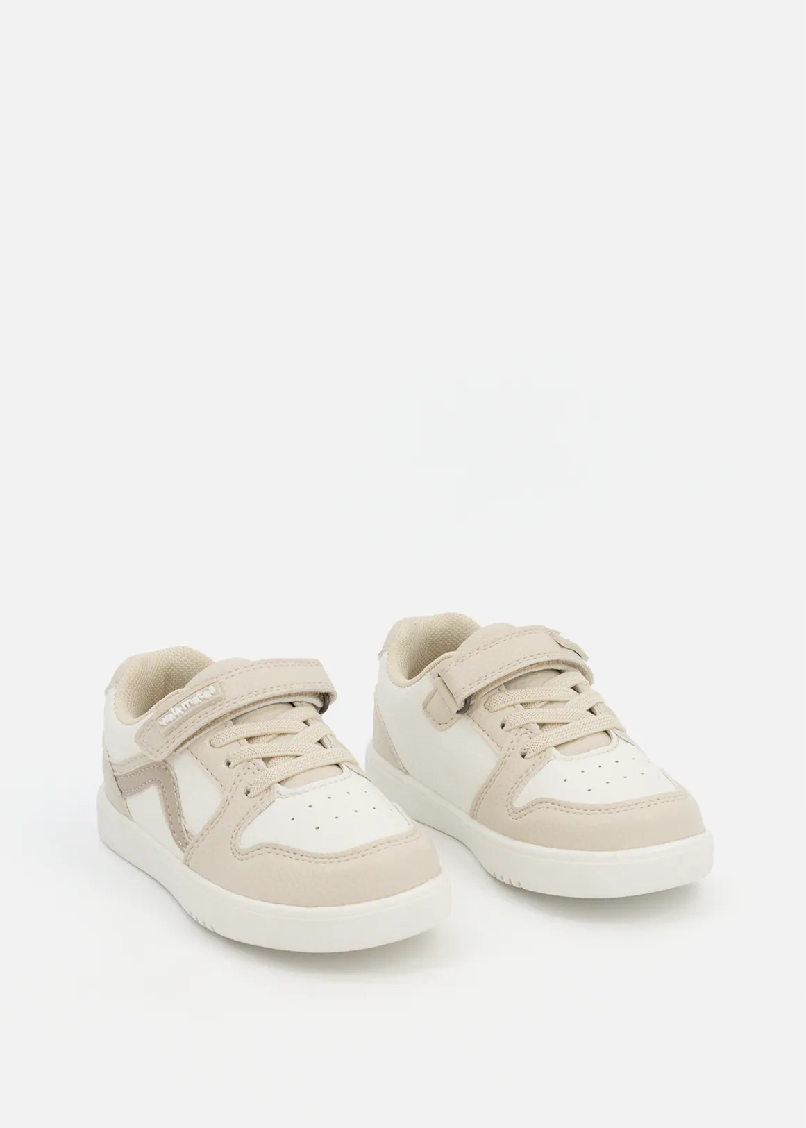 Leisure Sneakers (Size 4-13) Younger Girl - WHITE