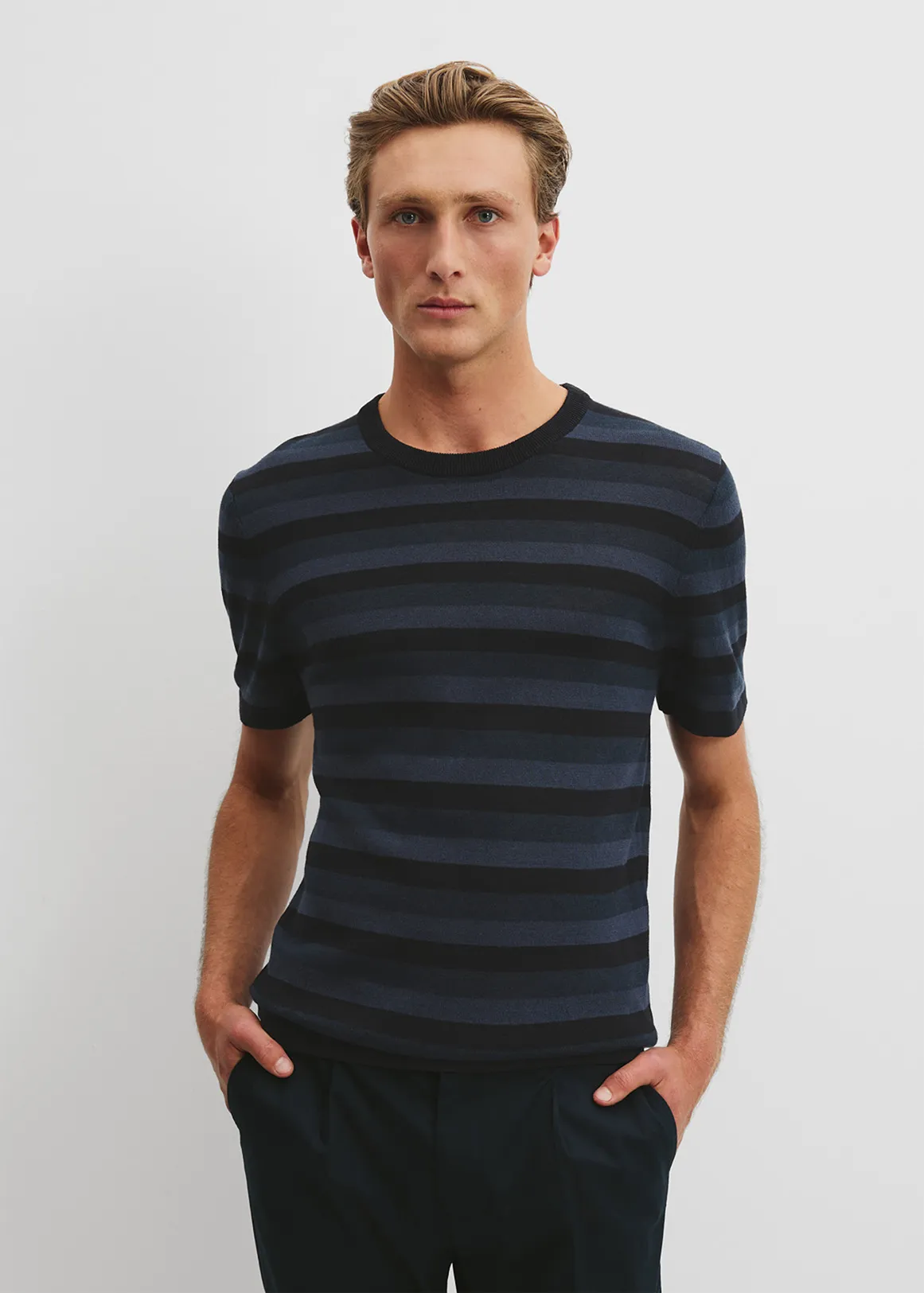Linen Blend Stretch Knit T-Shirt - NAVY