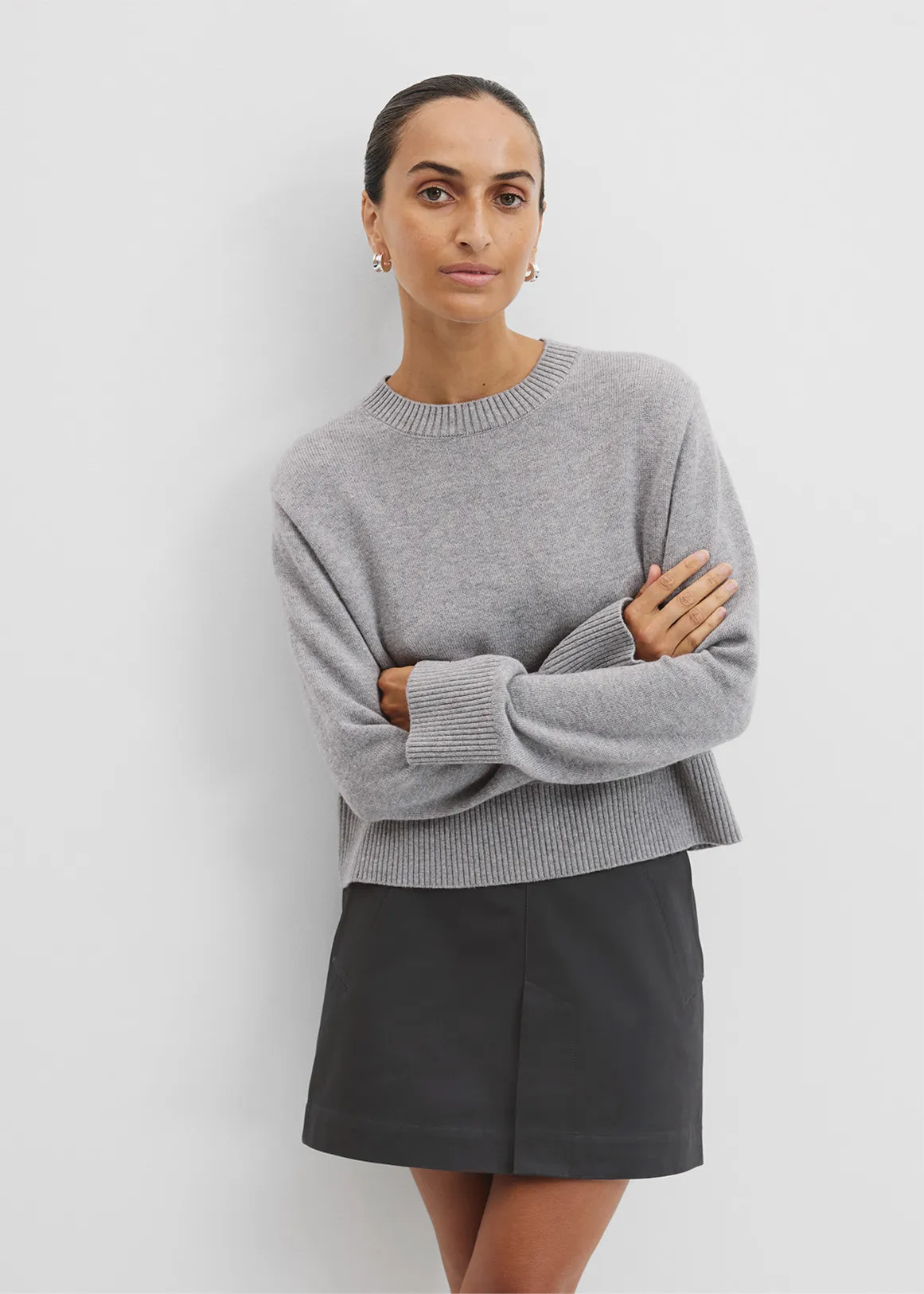 Organically Grown Cotton Blend Crop Crew Neck Knit - LIGHT GREY MARLE