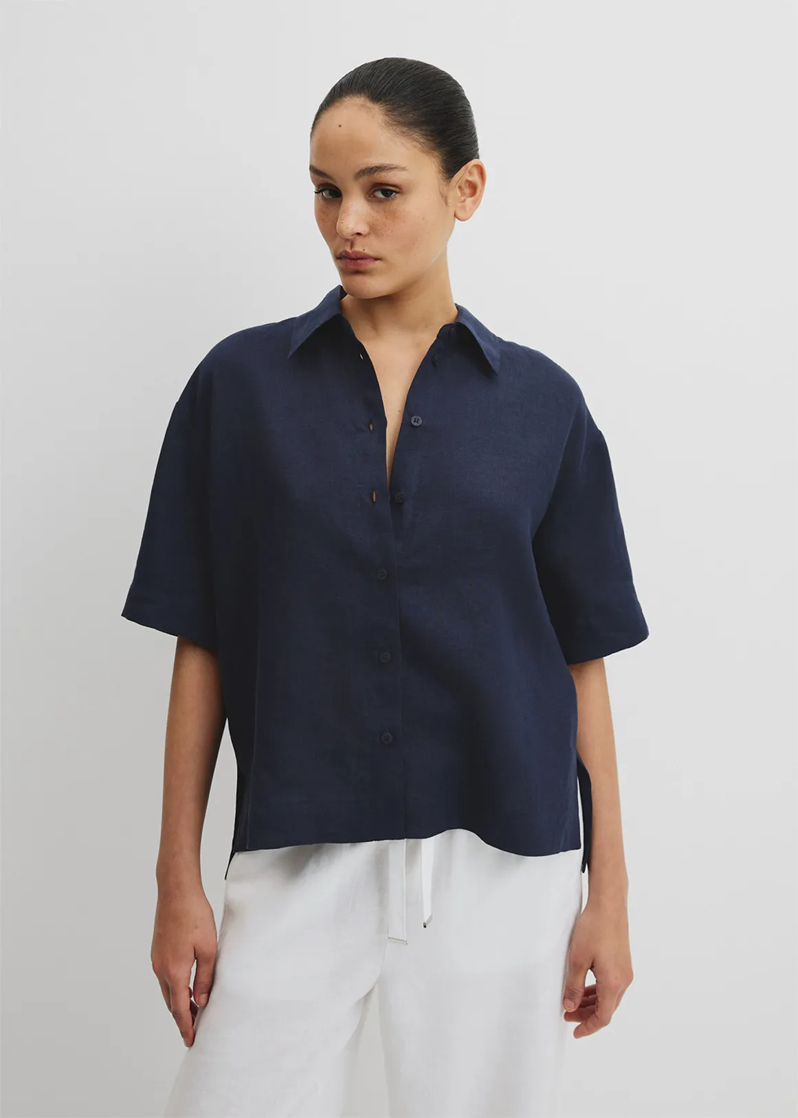 Organically Grown Linen Short Sleeve Shirt - NAVY