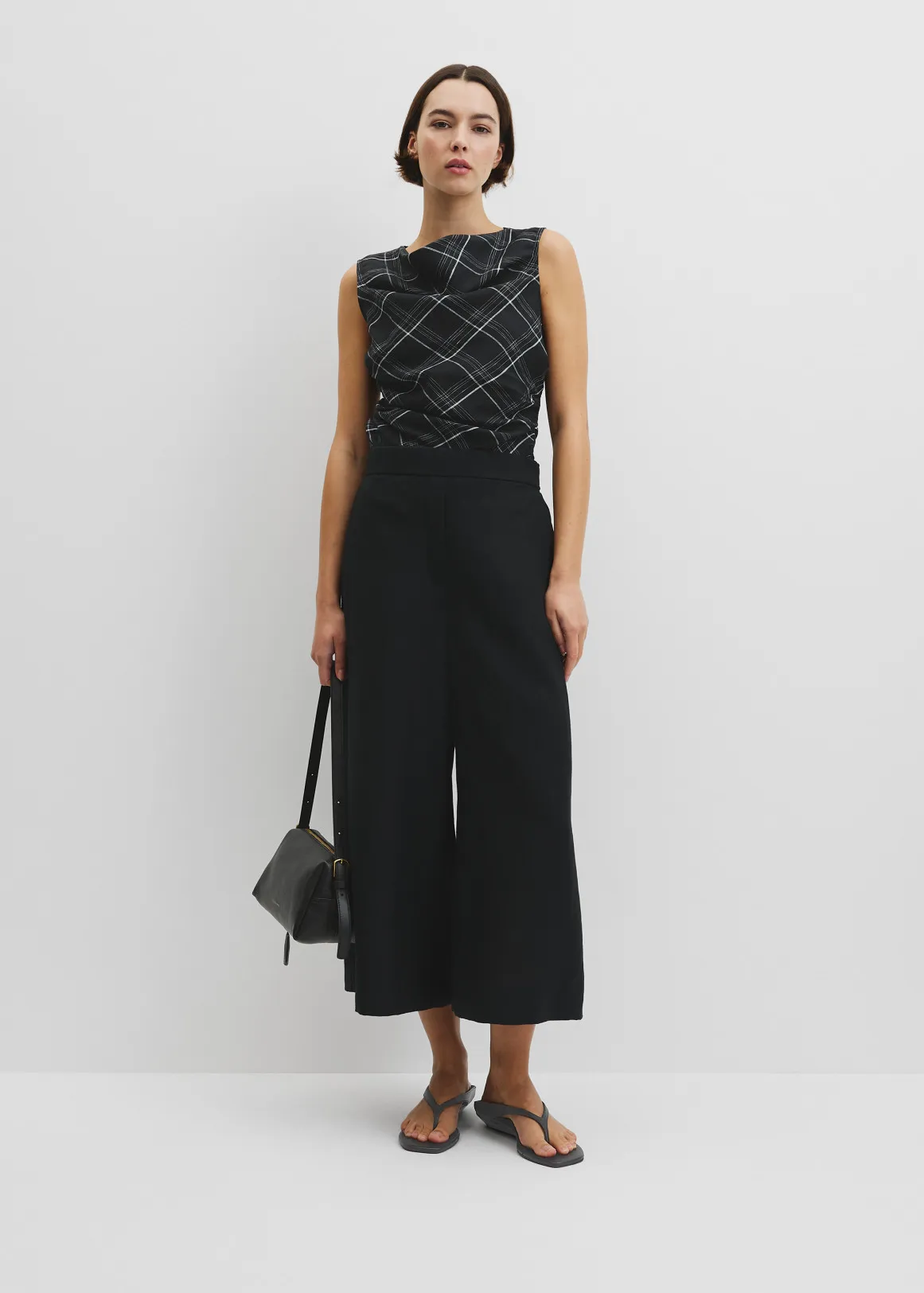 Organically Grown Linen Wide-Leg Pant - BLACK