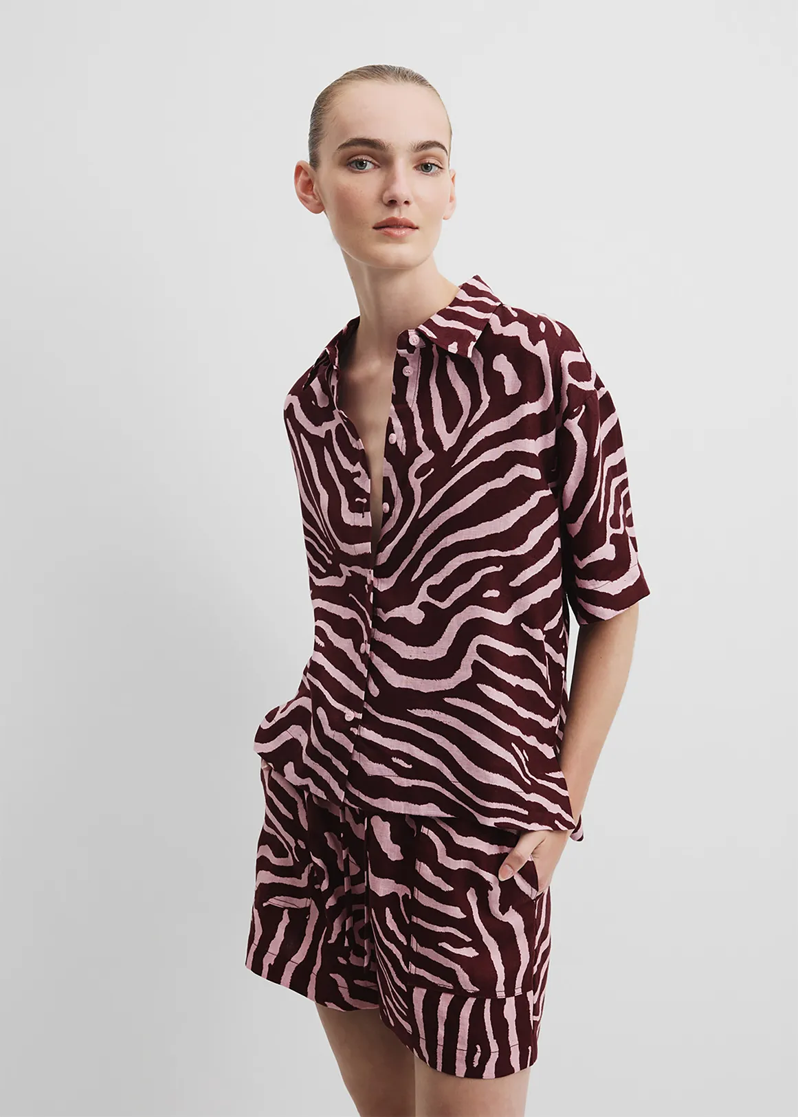 Organically Grown Print Short Sleeve Linen Shirt - PLUM ZEBRA