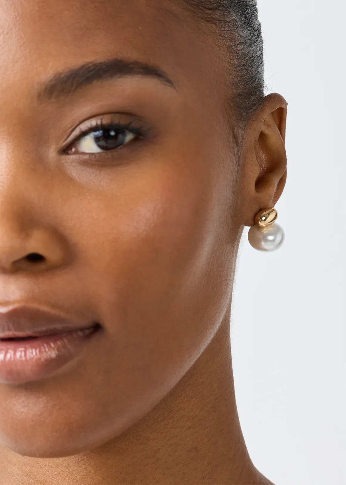 Oval Faux Pearl Studs - X CREAM