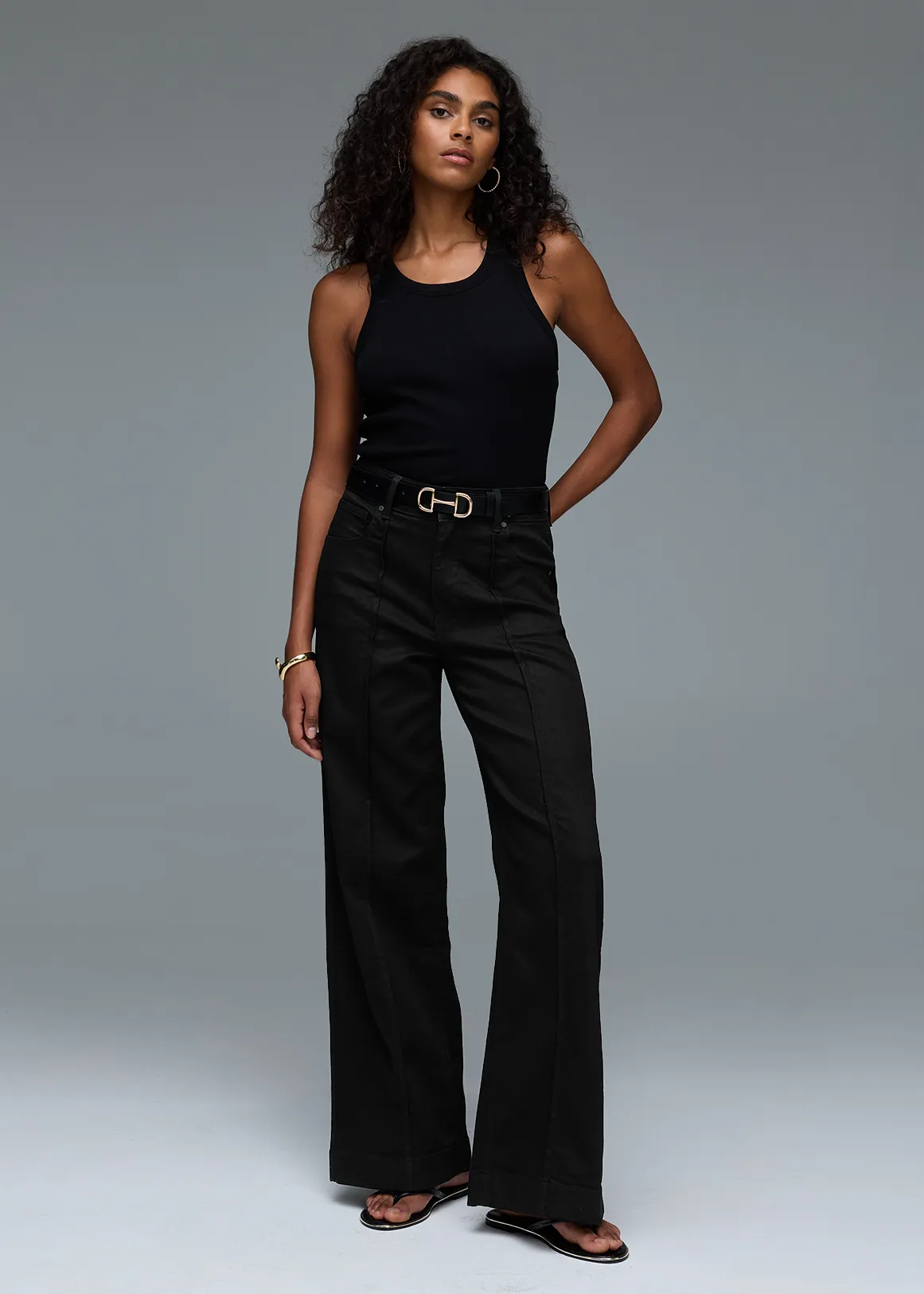 Pleat Detail High Rise Relaxed Fit Wide Leg Jeans - BLACK