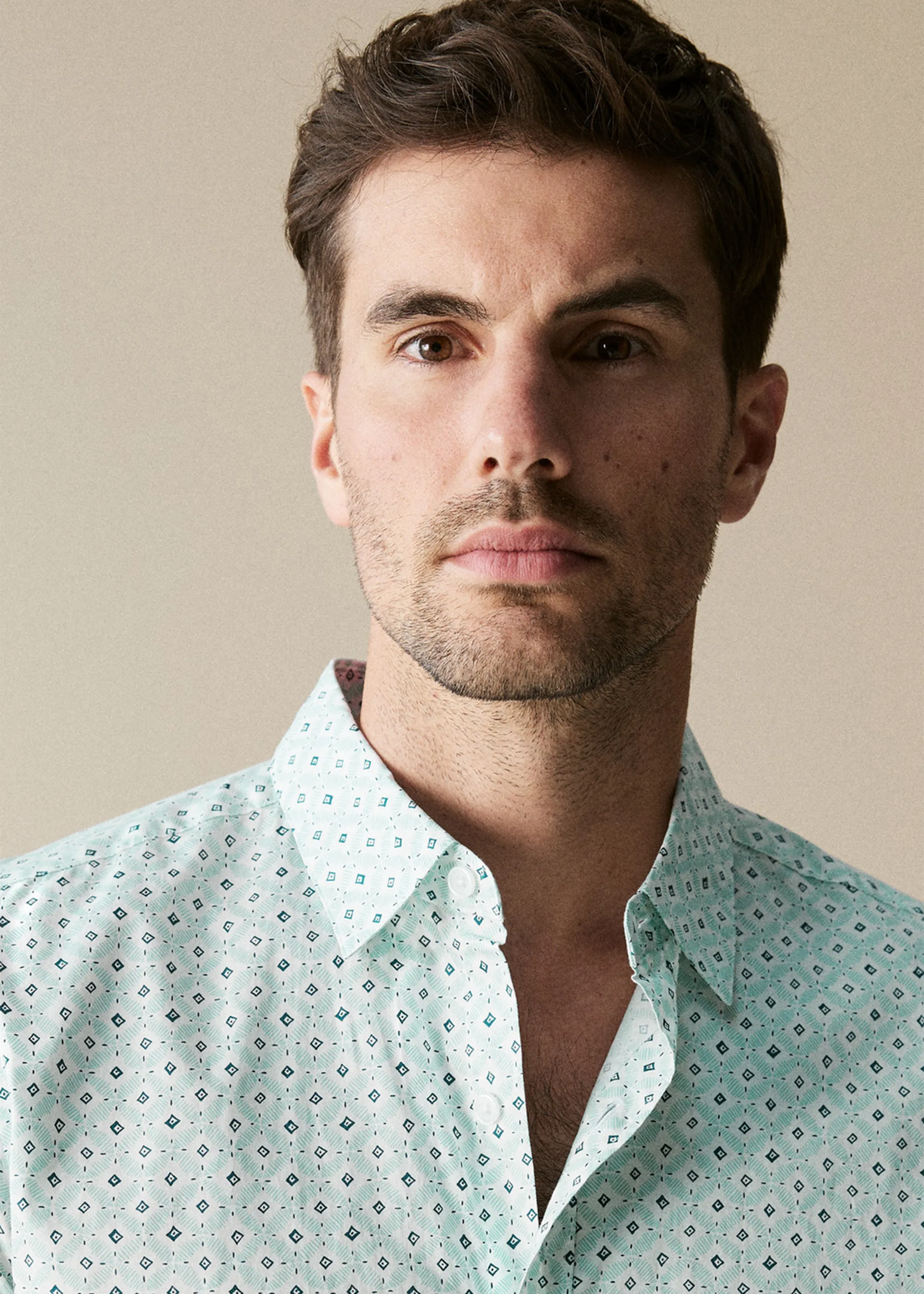 Regular Fit Etched Geo Print Short Sleeve Shirt - WHITE