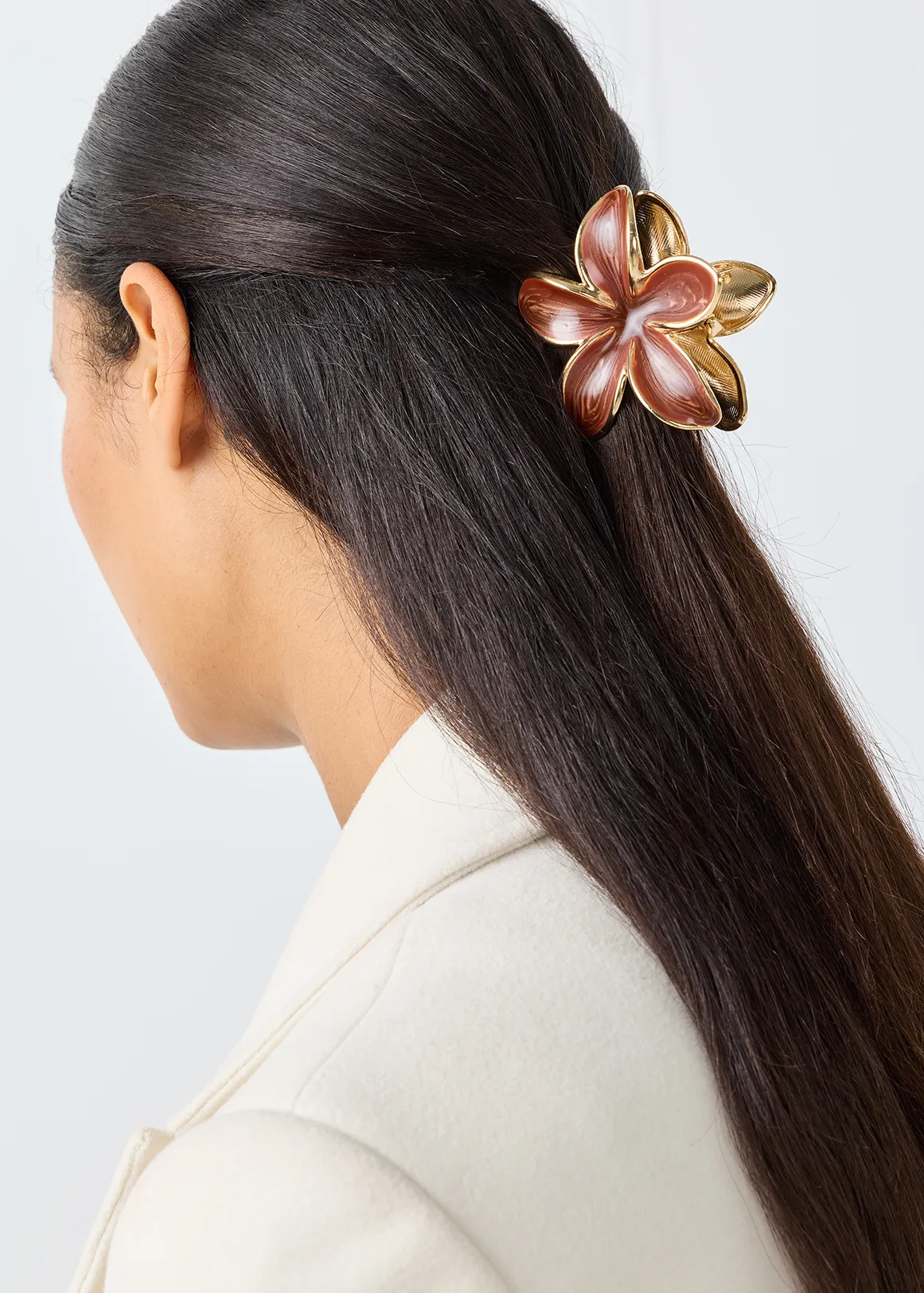 Resin Flower Metallic Hair Claw - X BROWN