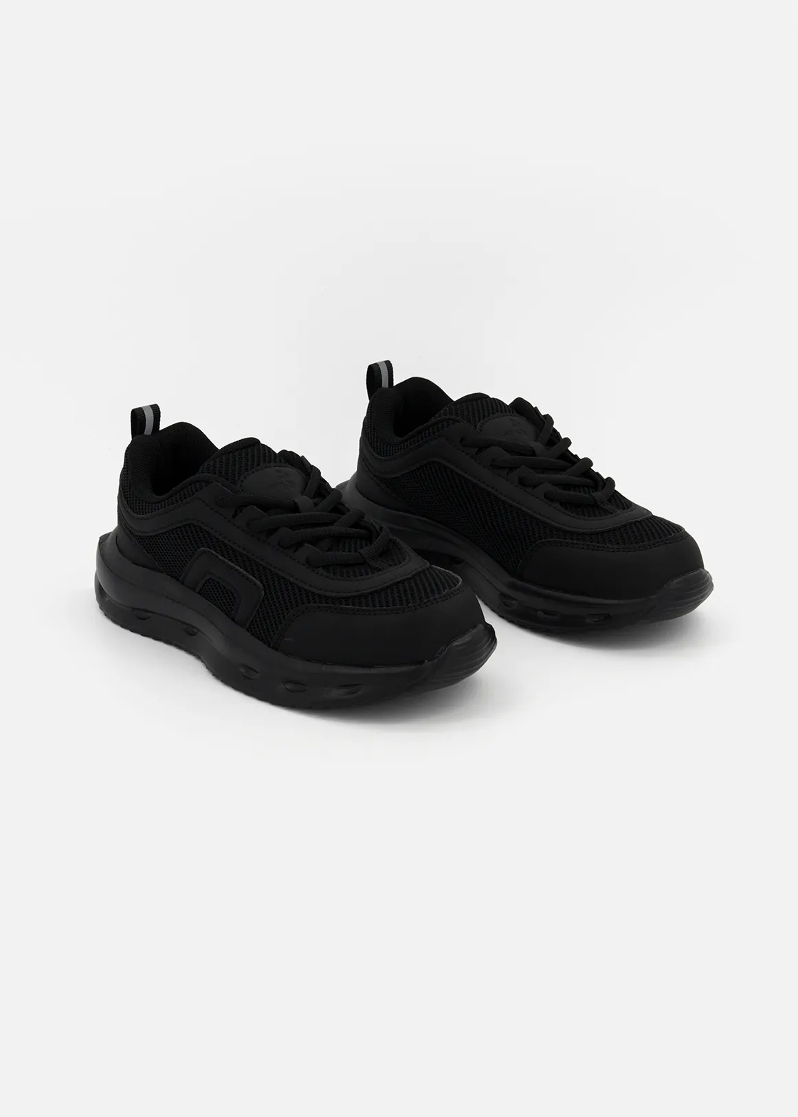School Sports Trainers (Size 2-8) Older Girl - BLACK