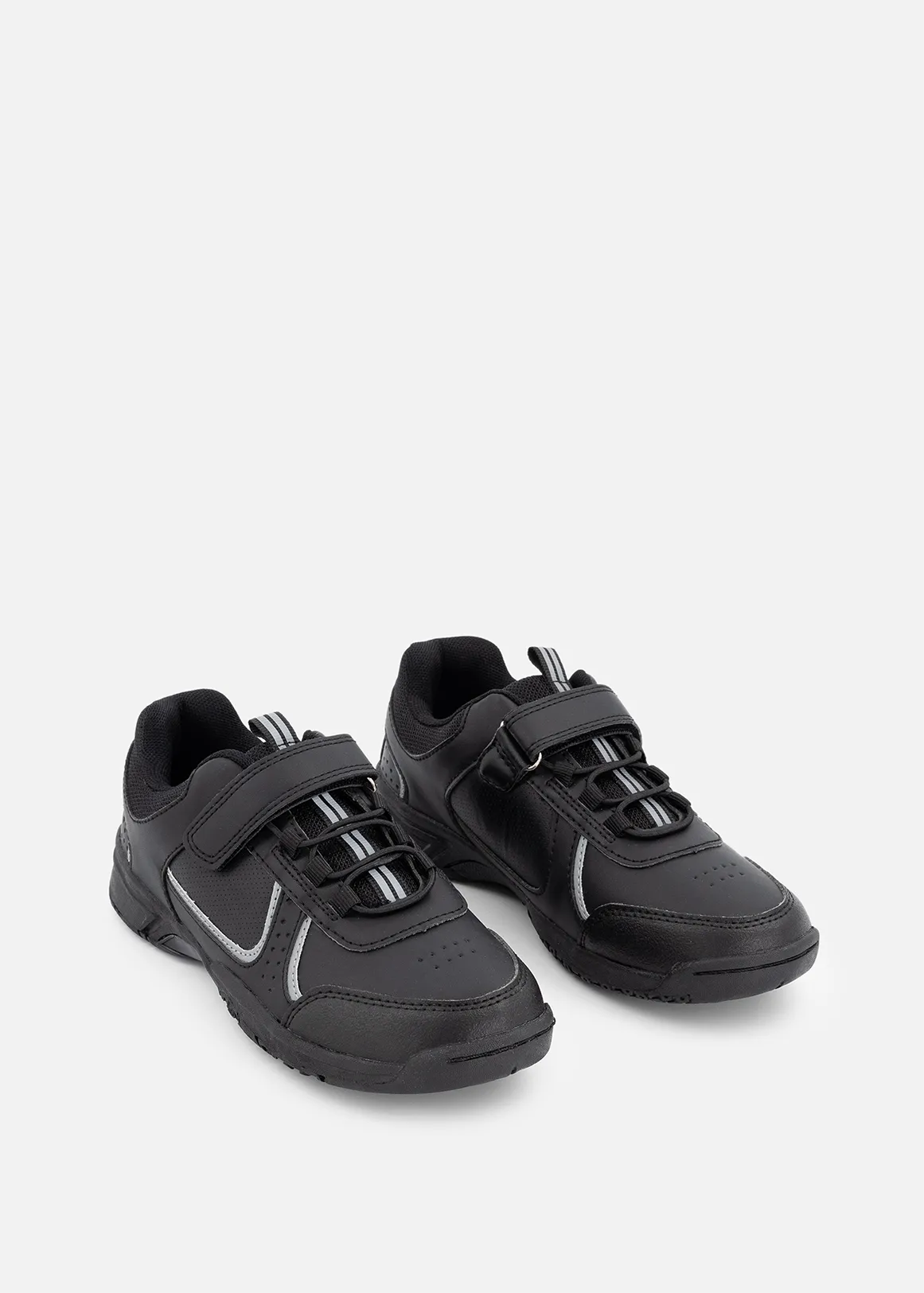 School Trainers (Size 2-8) Older Child - BLACK
