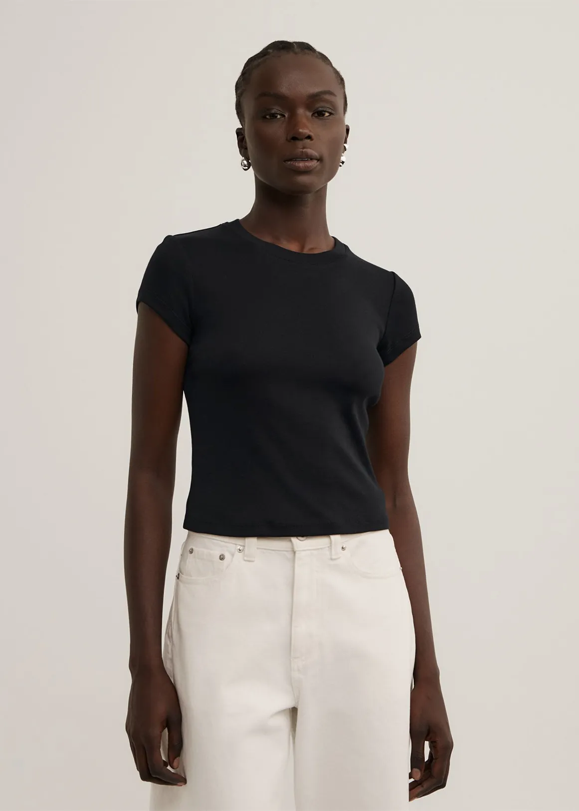 Short Sleeve Fitted T-Shirt - BLACK