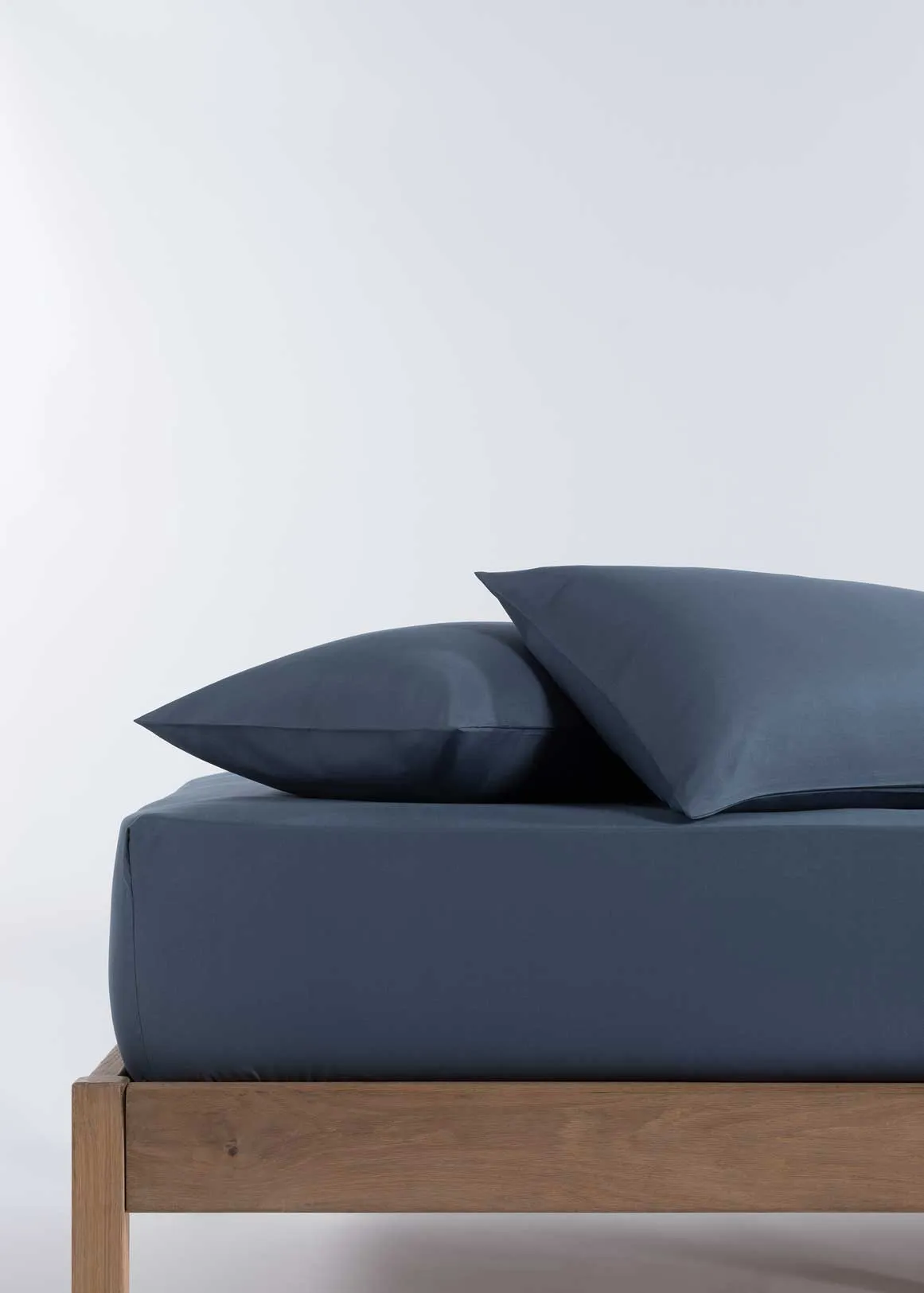 Silky Soft Hypoallergenic Recycled Microfibre Fitted Sheet Set - BLUE
