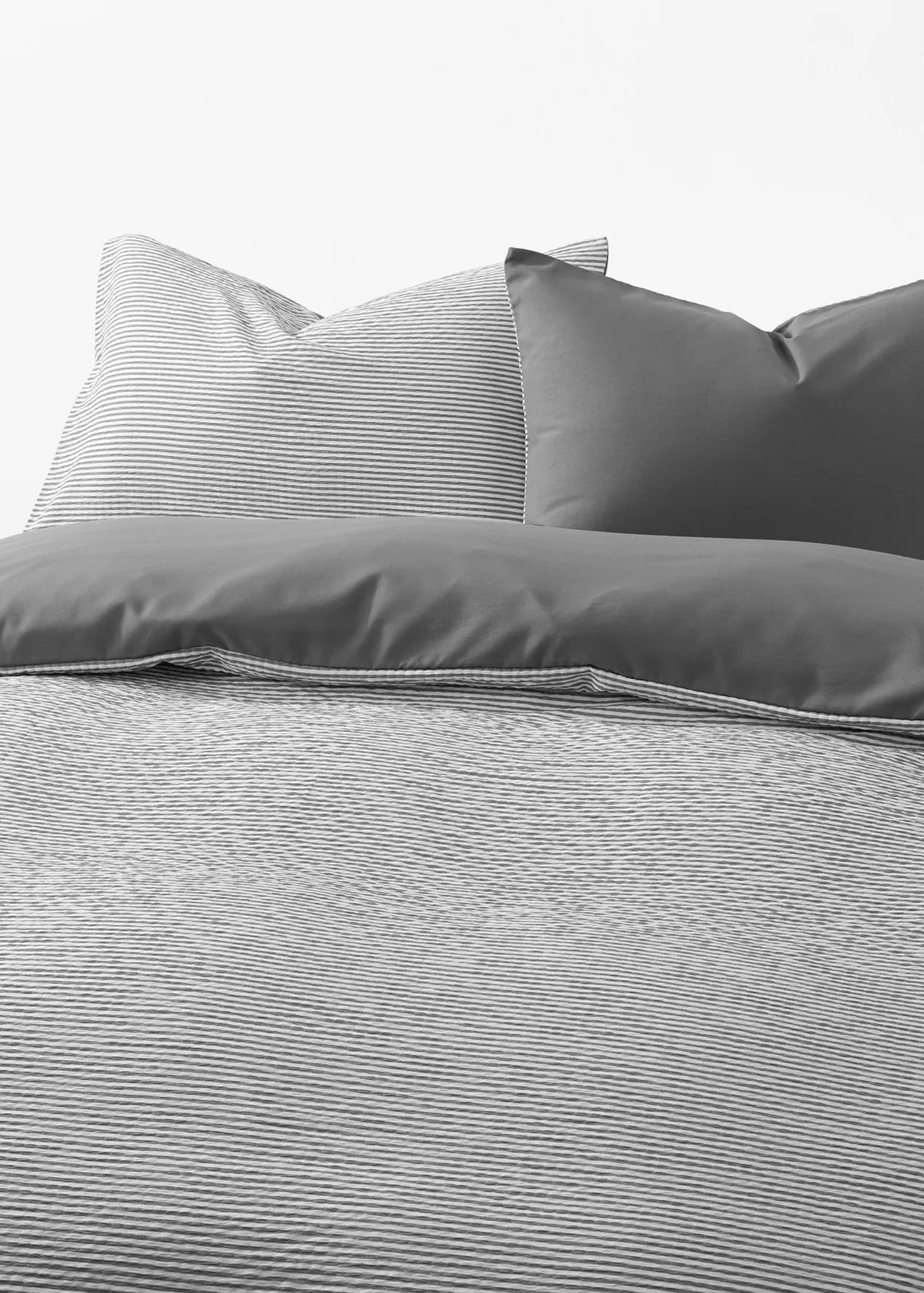 Stripe Seersucker Microfibre Duvet Cover Set - X CHARCOAL