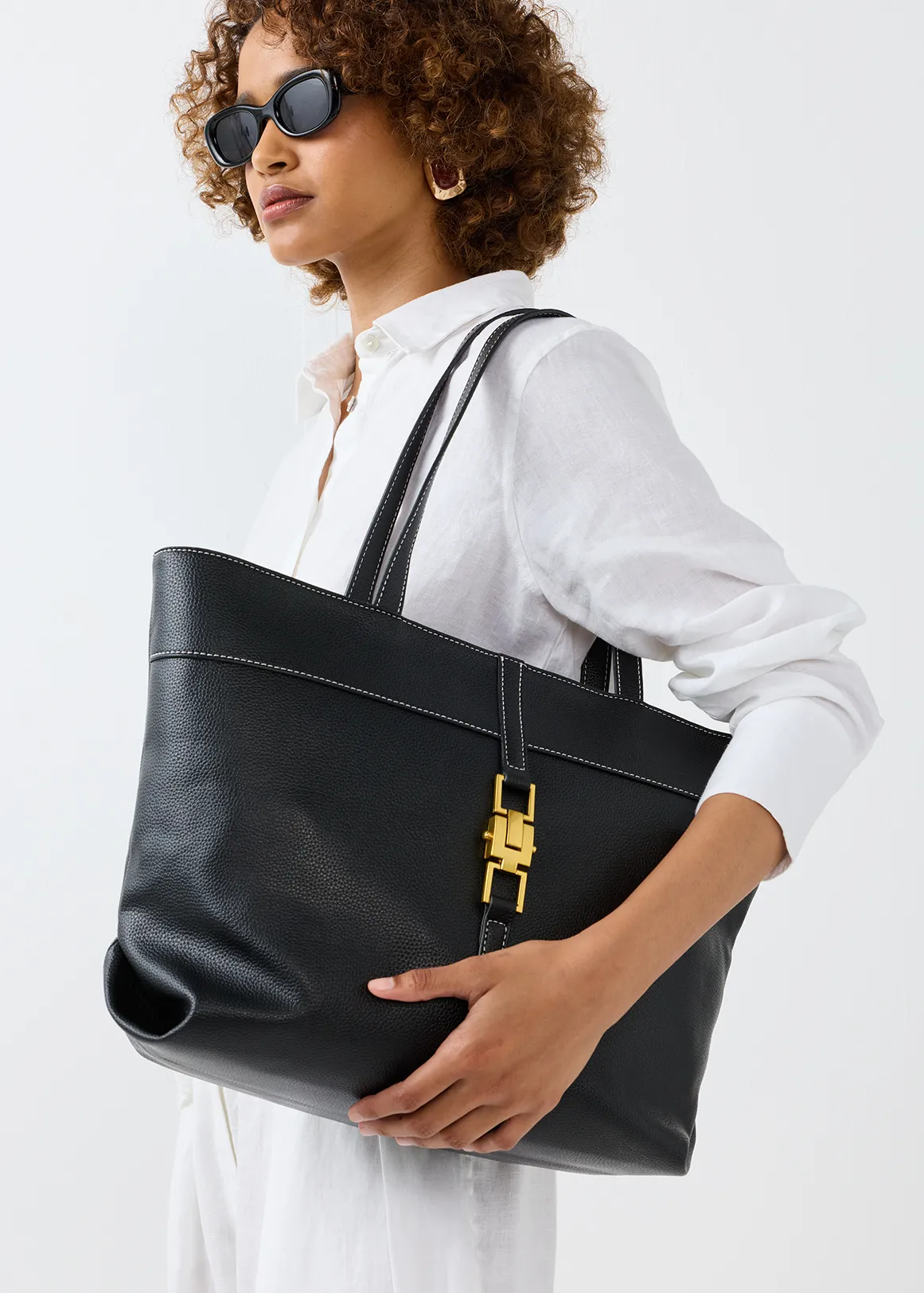 Topstitch Metallic Lock Tote - BLACK