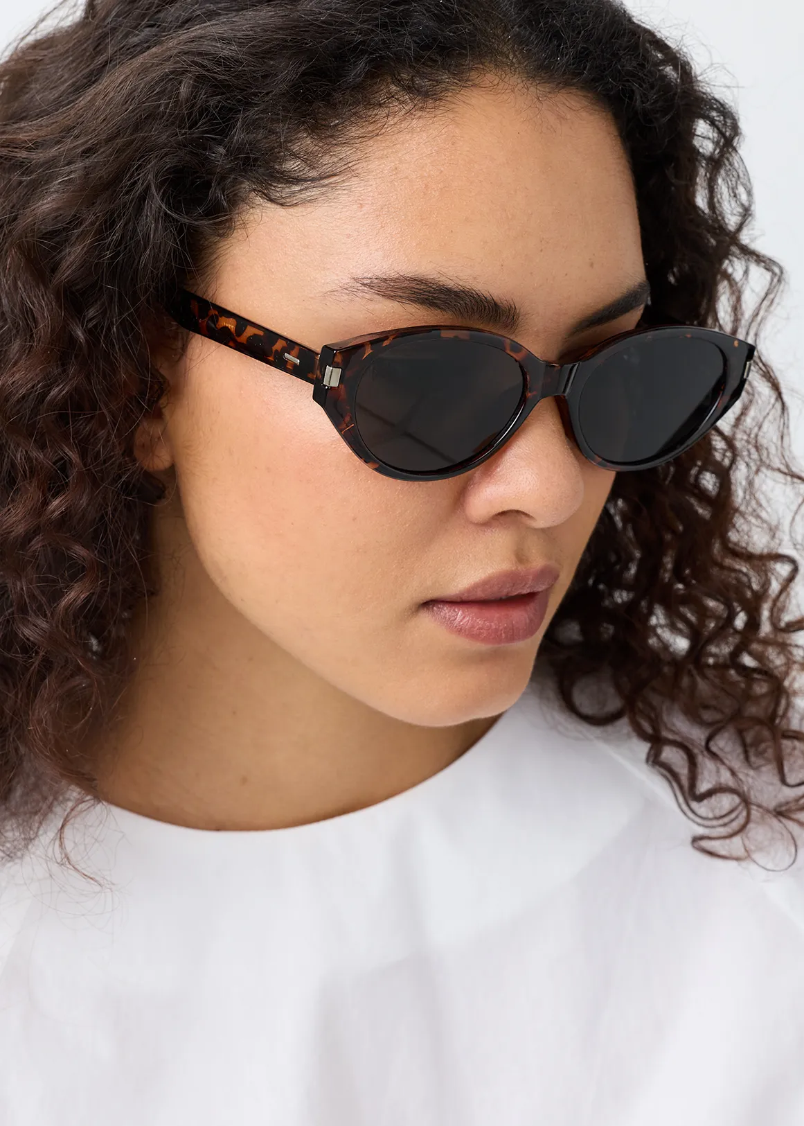 Tortoiseshell Cat Eye Sunglasses - TORTOISE SHELL