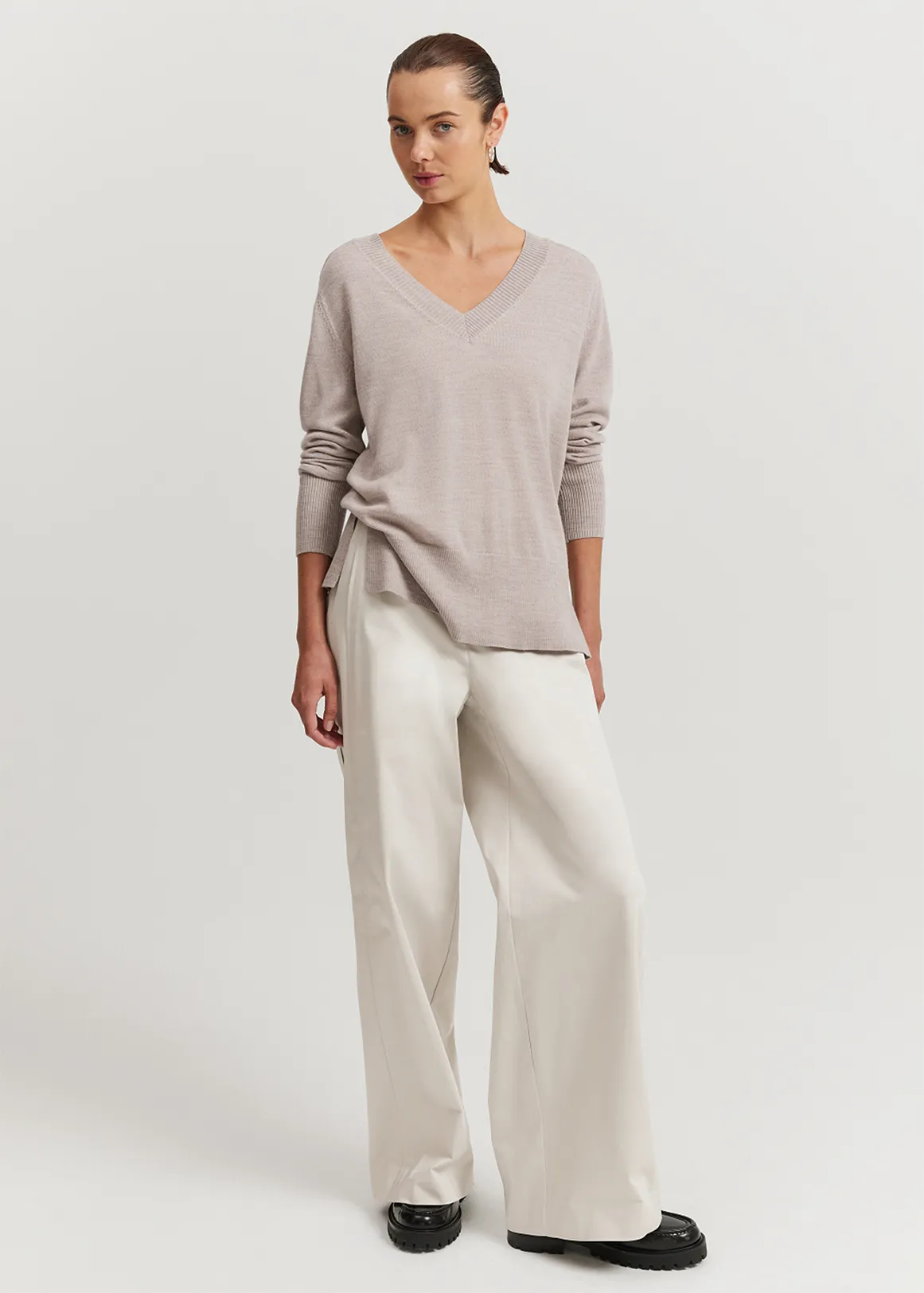 Verified Australian Merino Wool V-Neck Knit - NOUGAT MARLE