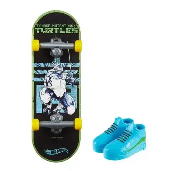 Hot Wheels Skate Fingerboard and Skate Shoes, Entertainment-Themed