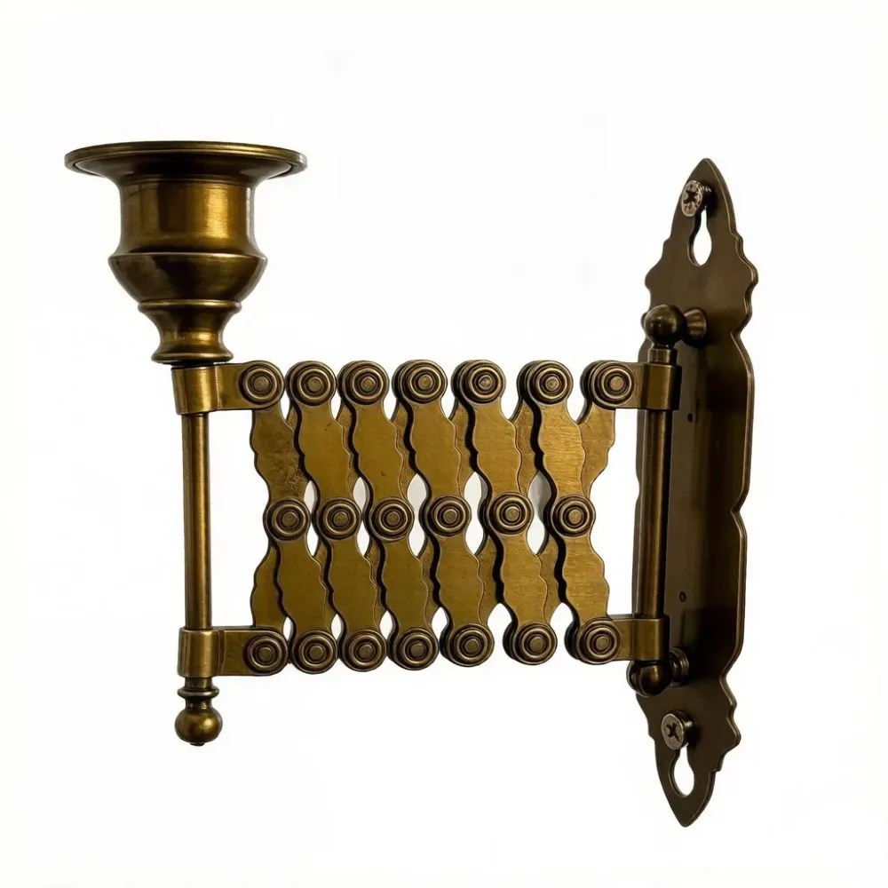 Vintage European-Style Candlesticks Can Also Be Used For Room Decoration