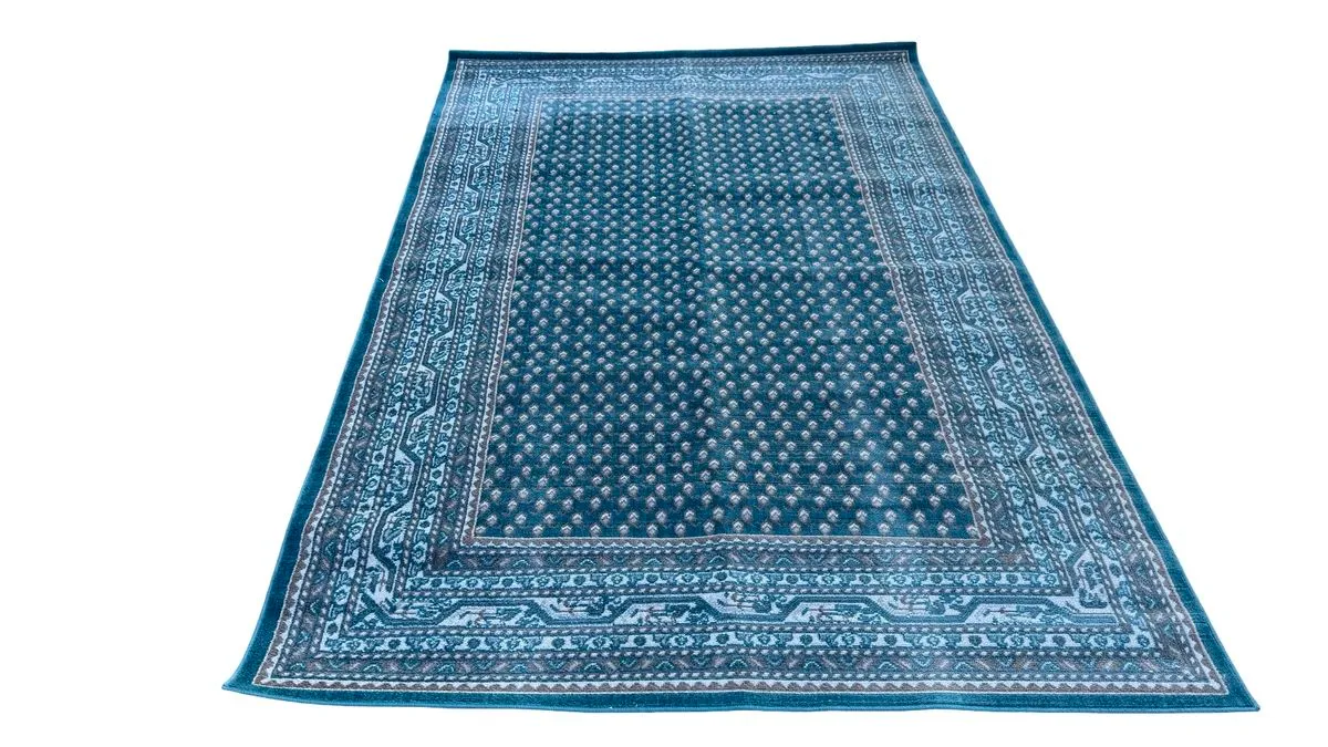 Beautiful Turkish Machine Made Rug Carpet 245 x 260cm