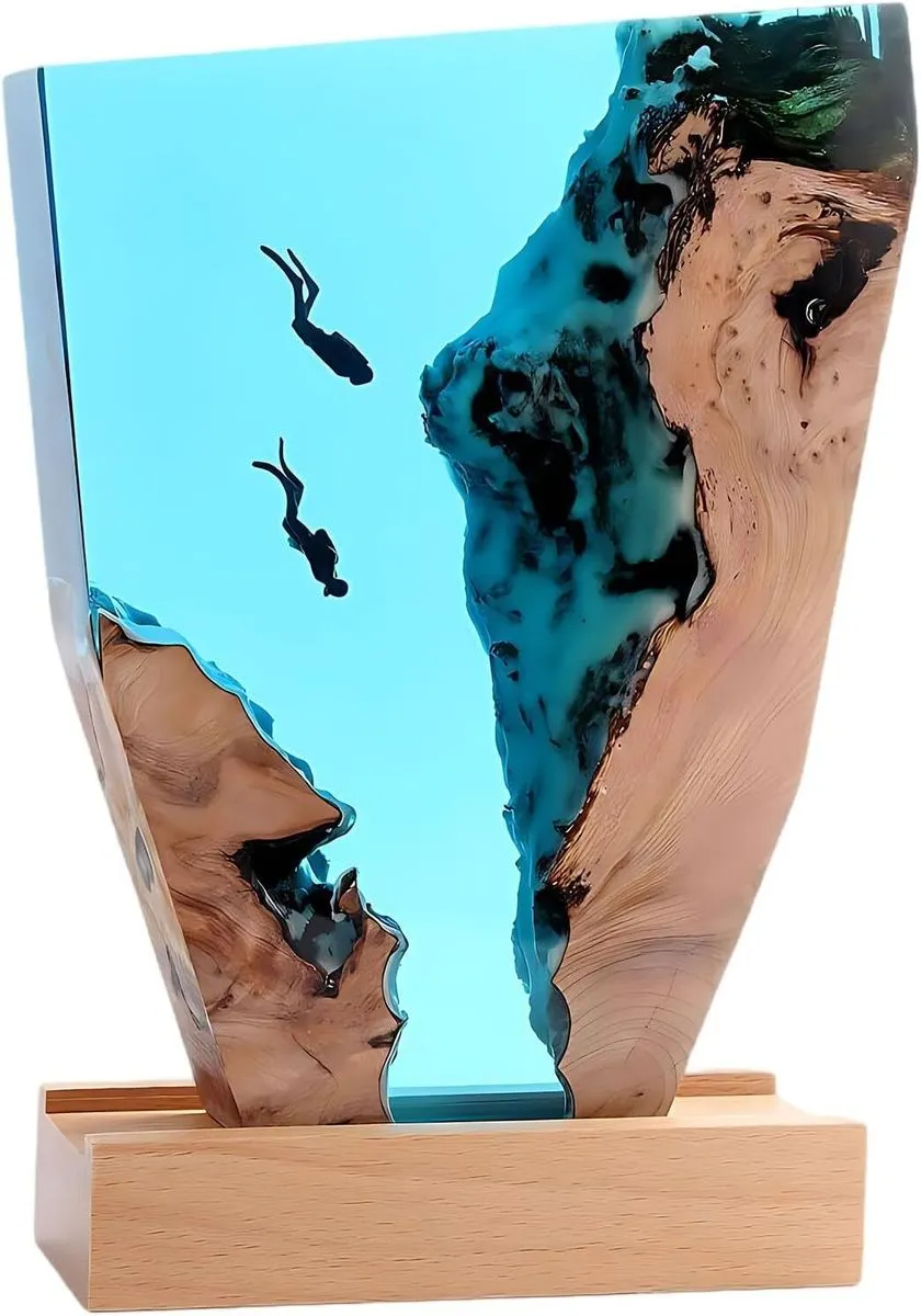 Sea Night Light, 7.1 In Free Diver Epoxy Resin Lamp With Wood Base, 3D