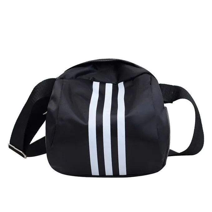 Durable Crossbody Bag, Black Shoulder Bag, Suitable for Travel & Daily Use.