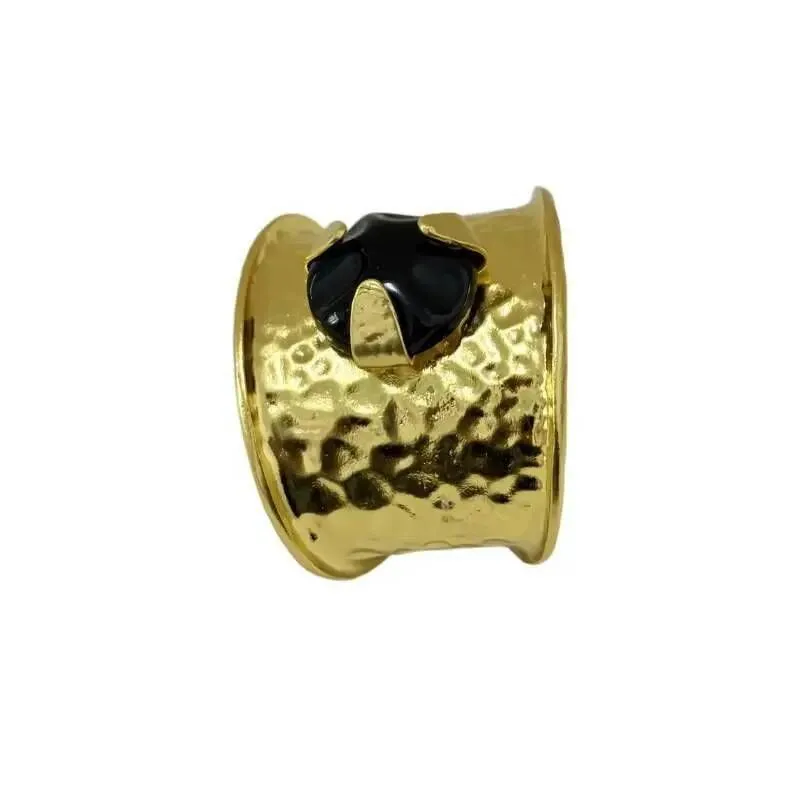 Retro Paris Metal Hammered Gem Bracelet Fashion Jewelry