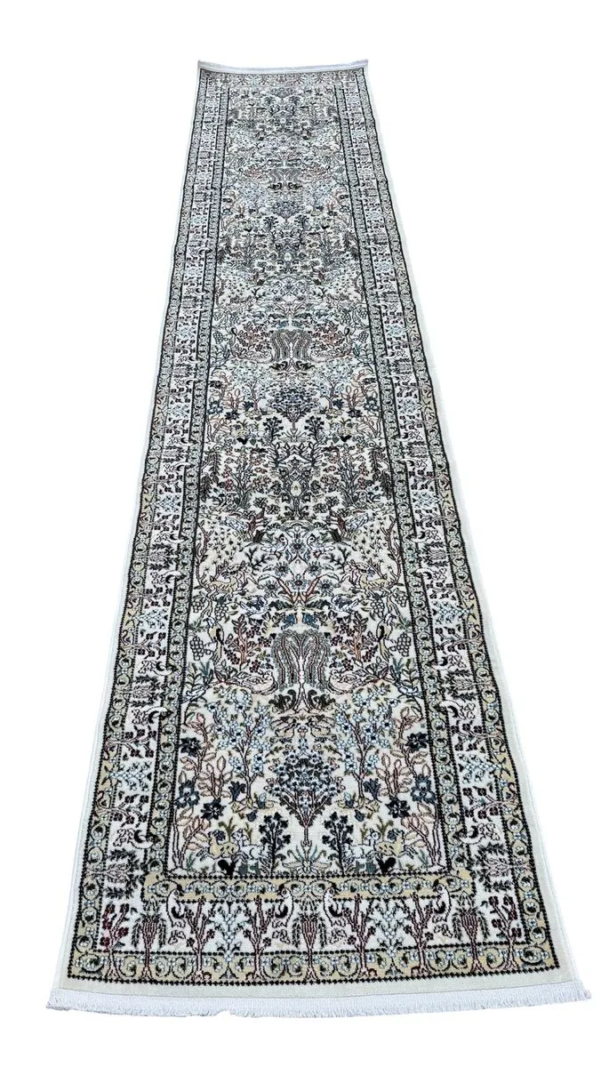 Beautiful Long Hallway Turkish Machine Made Runner / Rug 400 x 90cm