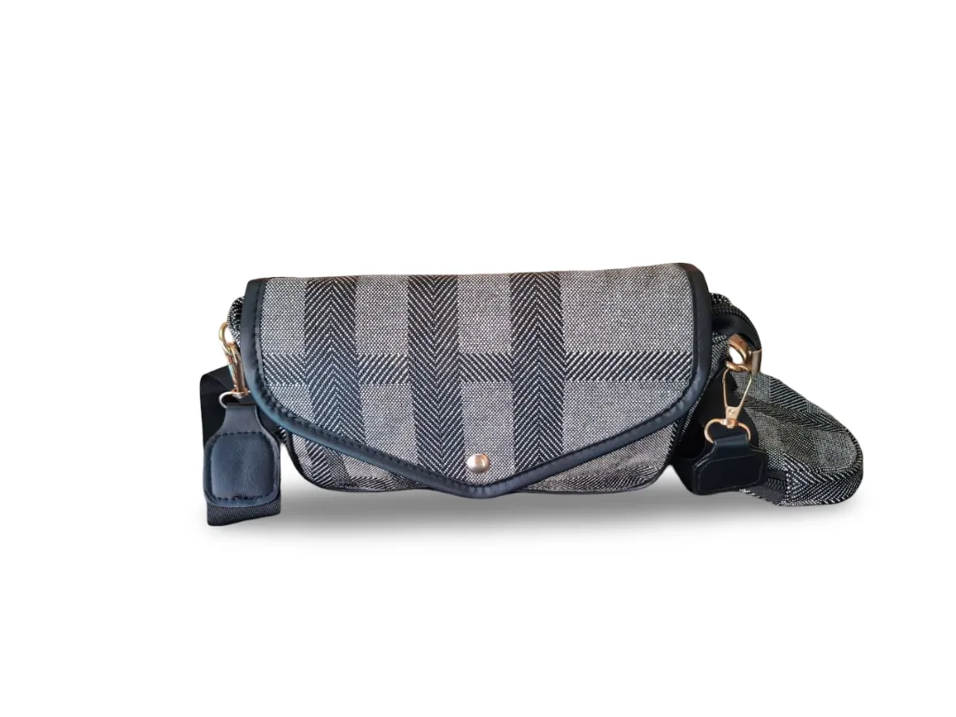 Small bag with coin purse