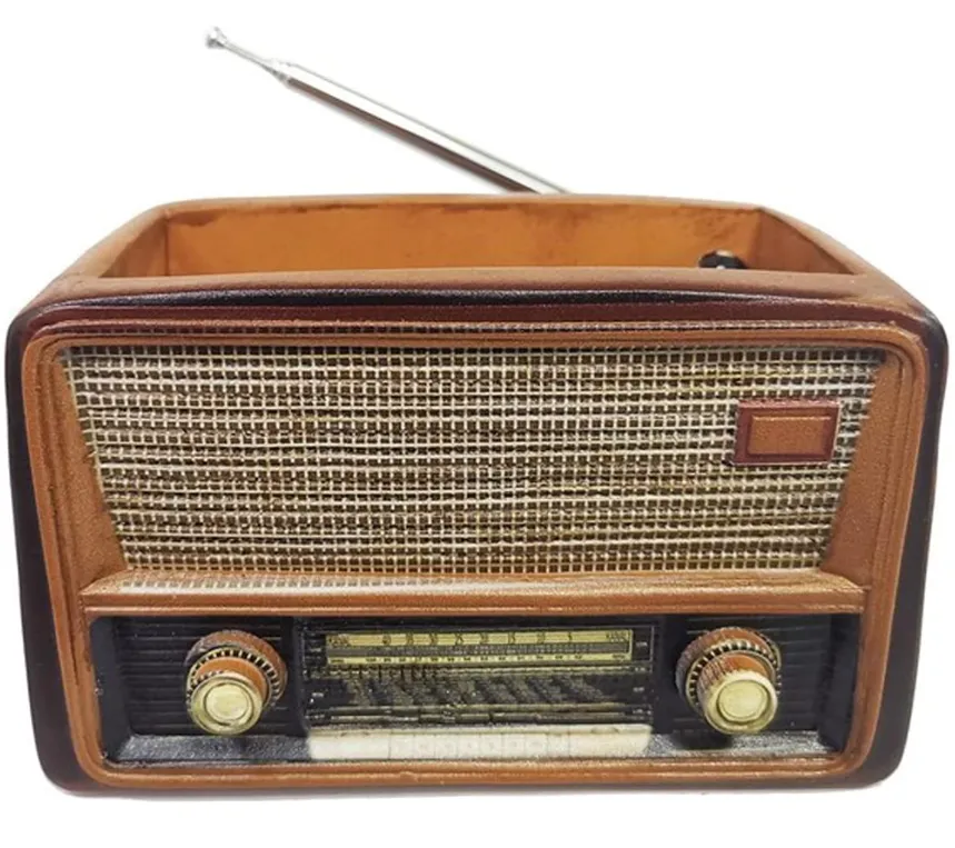 Retro Radio-Style Resin Plant Pot Home Decor Piece
