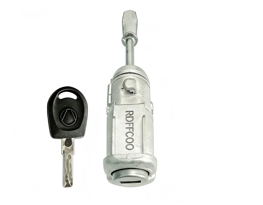 RDFFCOO Door Lock Cylinder for Jetta A4 / Golf A4 1999-2007 Left