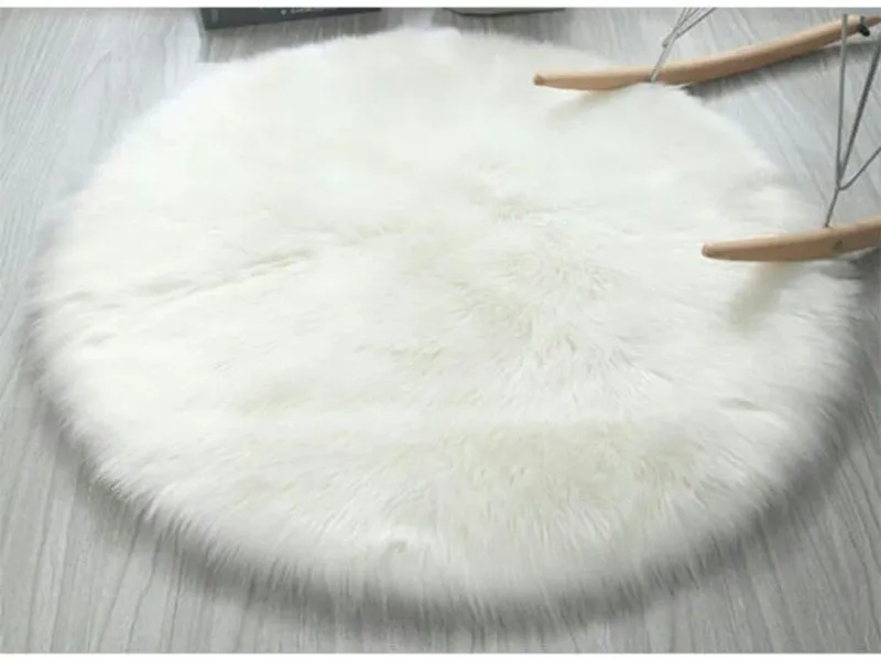 Round Fur White Rug