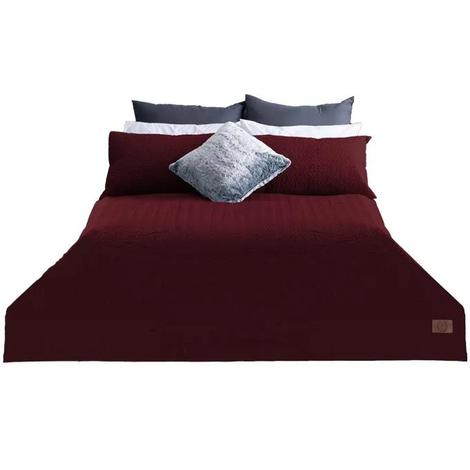 Pierre Cardin - Le Intro - Pinsonic Quilt - 240x240 -Maroon