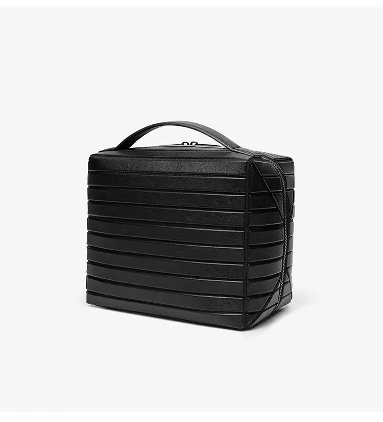 Large Wipeable Toiletry Bag - Multi-Compartment, Portable & Organized - Black