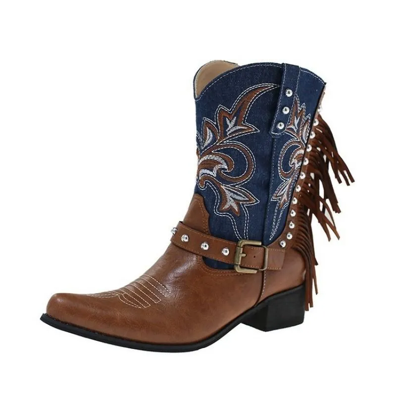 Women's cowboy boots with fringe and stud design