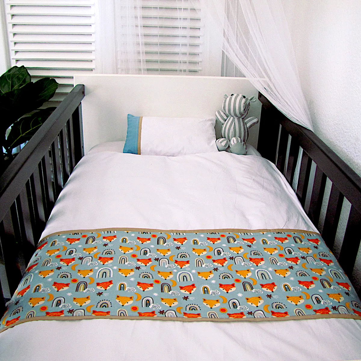 2 Piece Cot Duvet & Pillow Cover Set / Boho Foxes on Teal