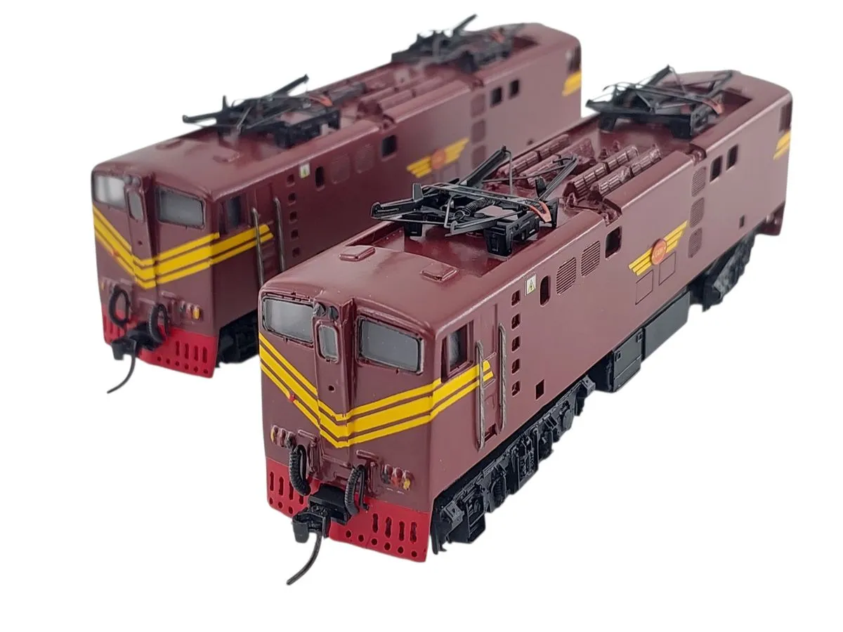 Model Train : South African 5e Electric Locomotive Set ( Powered and Dummy)
