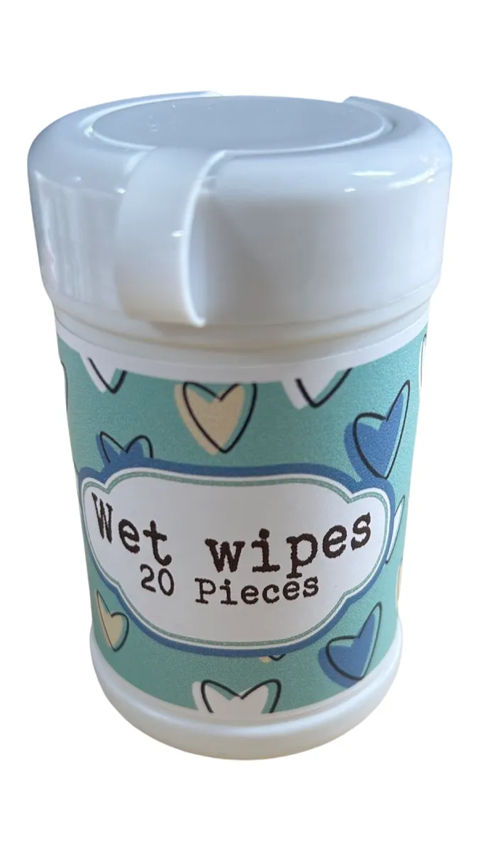 Handy Wet Wipes in Container - Hearts