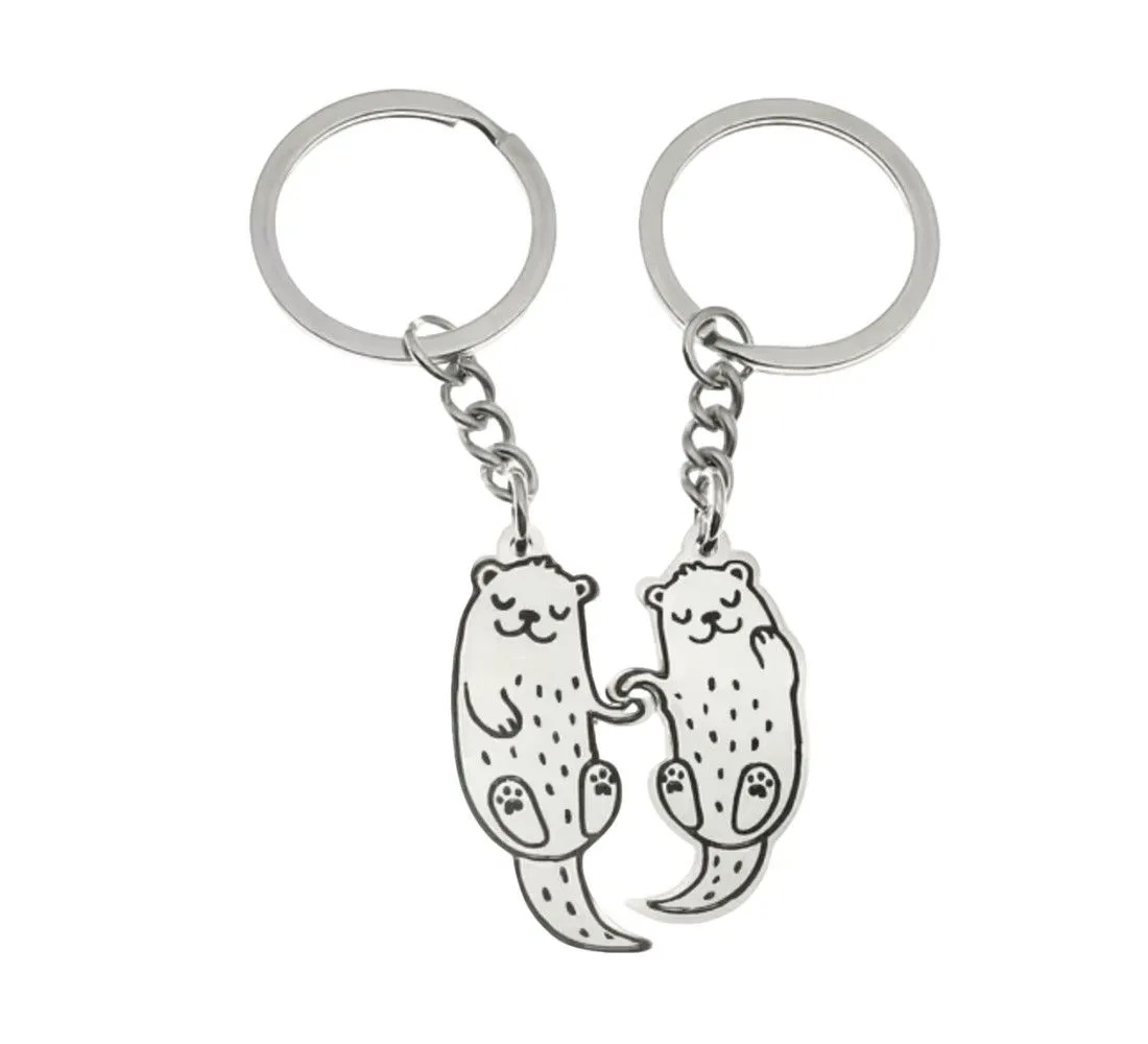 Cute Hand-Held Otter Metal Keychain - Friendship & Couple Gift Keyring