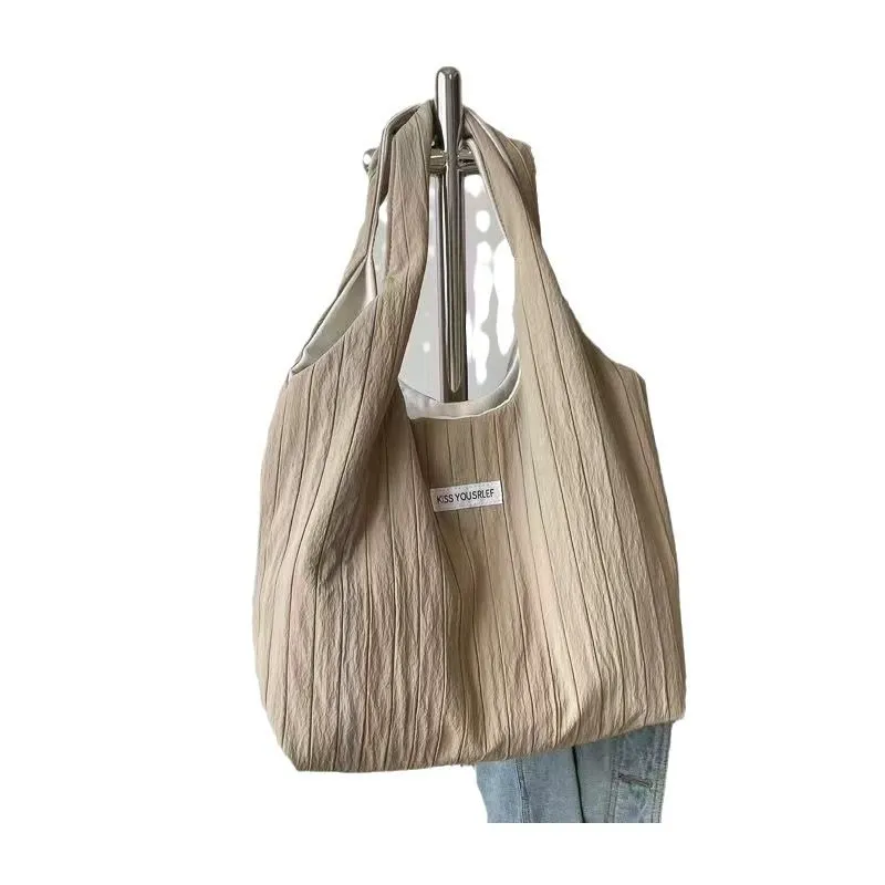 Large capacity handbags, shoulder bags, tote bags - Brown