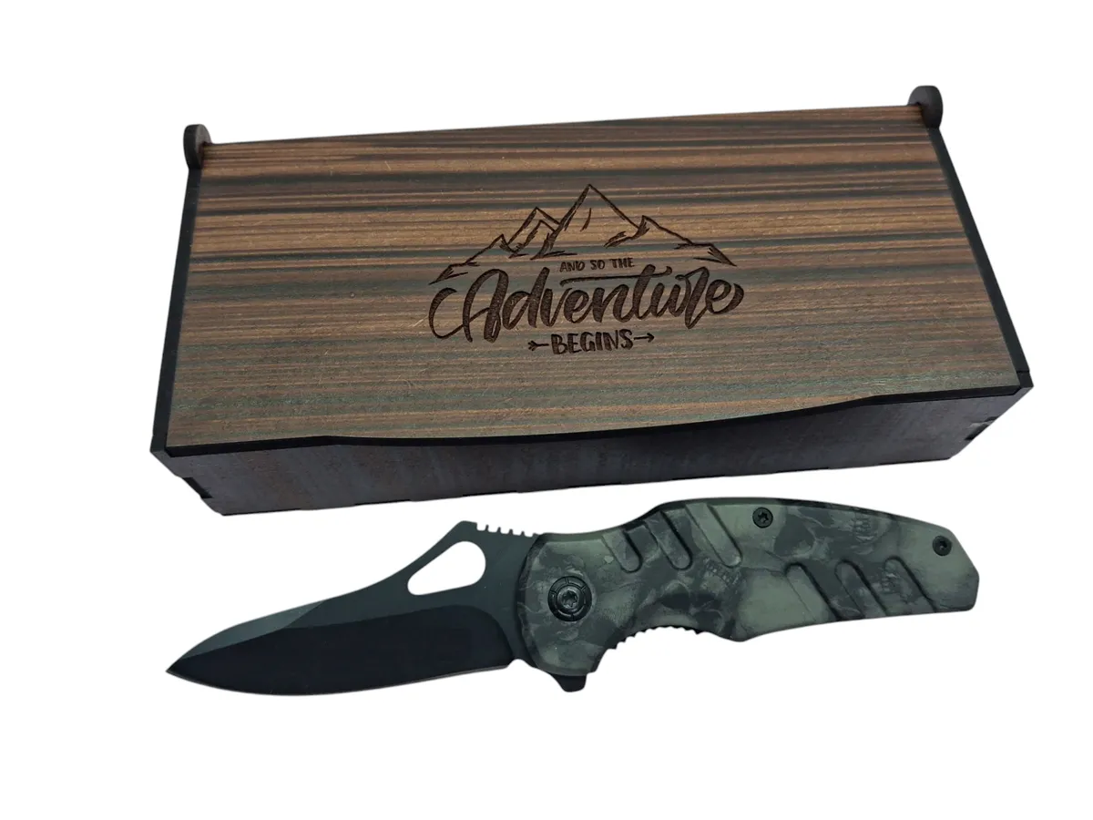 C069 Camo Pocket Knife in Gift Box