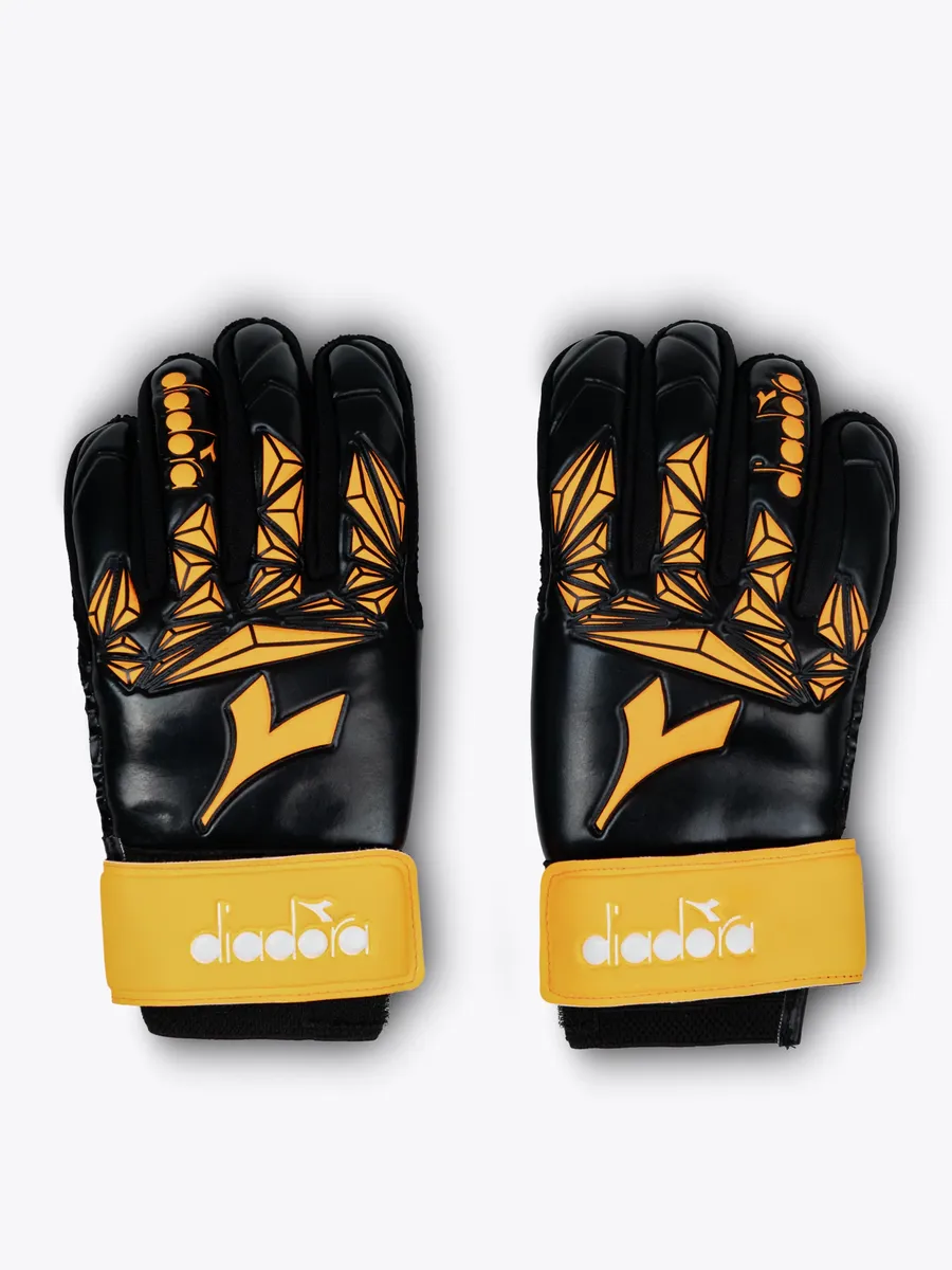 Diadora Lea Train GS Kids & Teens Soccer/ Football Goalkeeper Gloves