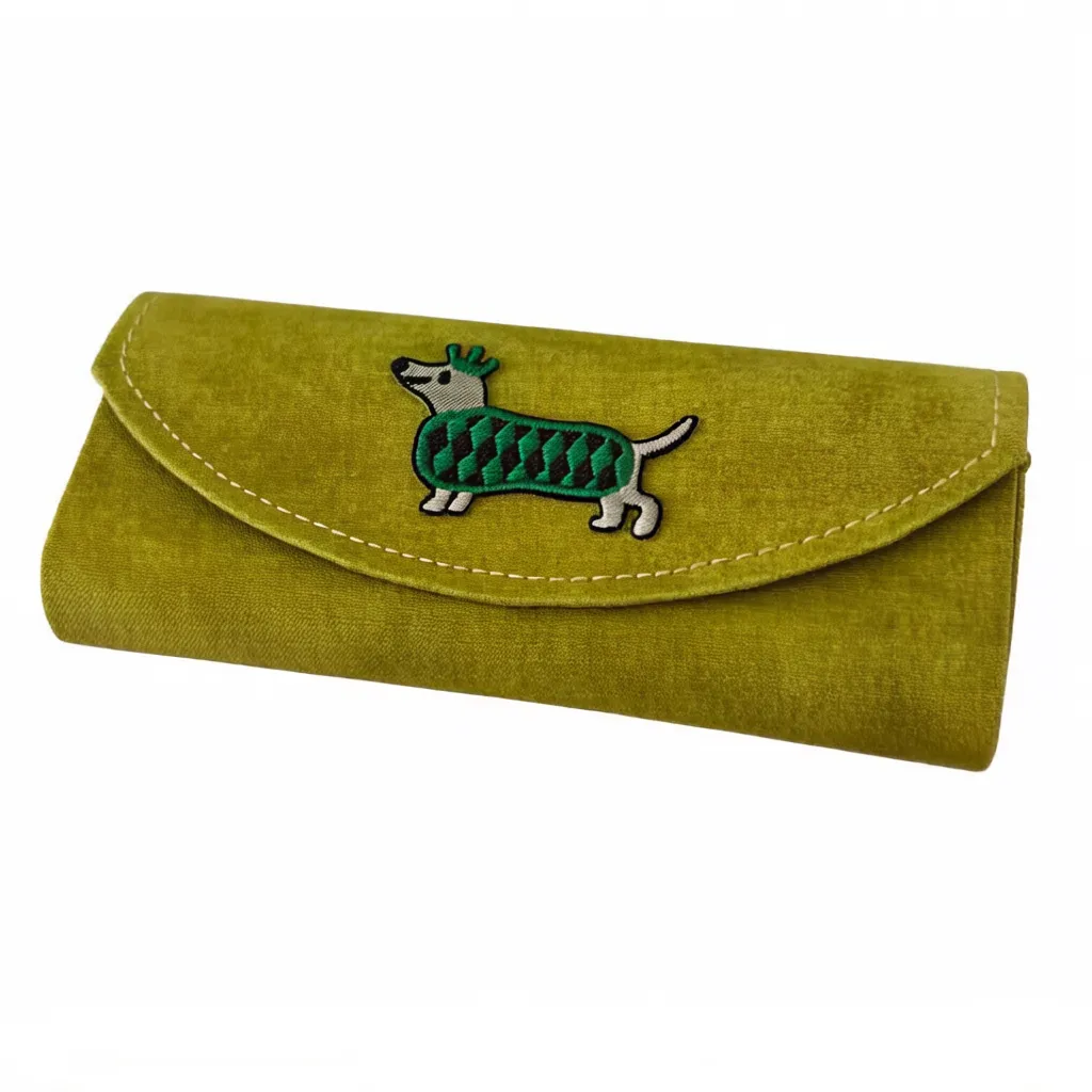 Portable Foldable Glasses Case with Cute Cartoon Dog Design Travel-Friendly