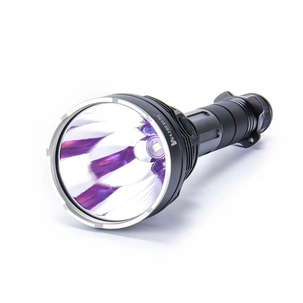 Wuben H8 hunting Flashlight 1800 Lumen 1000m throw Rechargeable