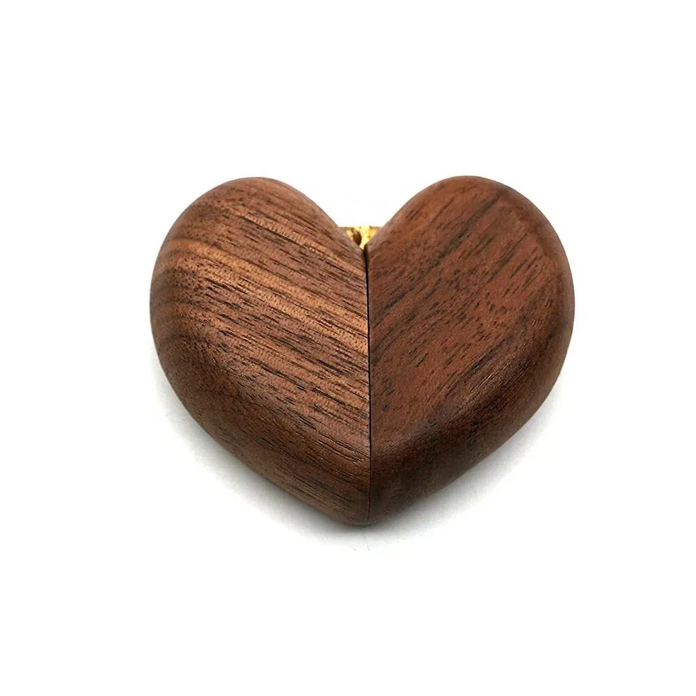 Black Walnut Wood Heart-Shaped Ring Box, Small And Exquisite Gift Box